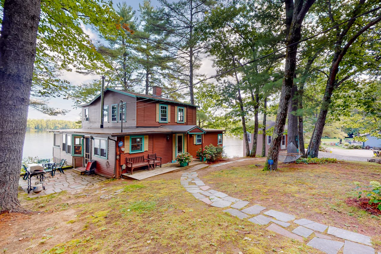 Lakefront Retreat 4 BD Naples, ME Vacation Rental Vacasa