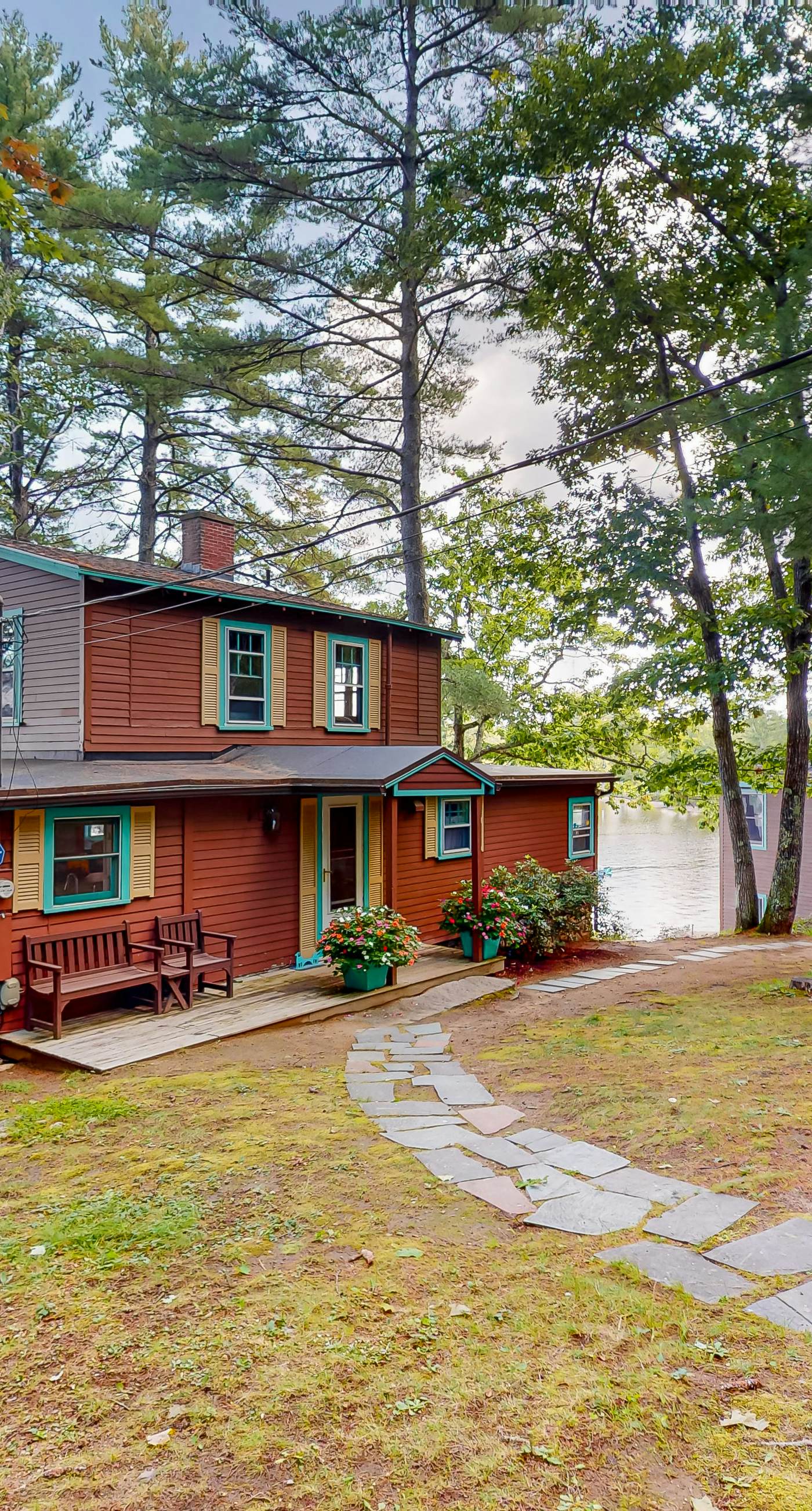 Lakefront Retreat