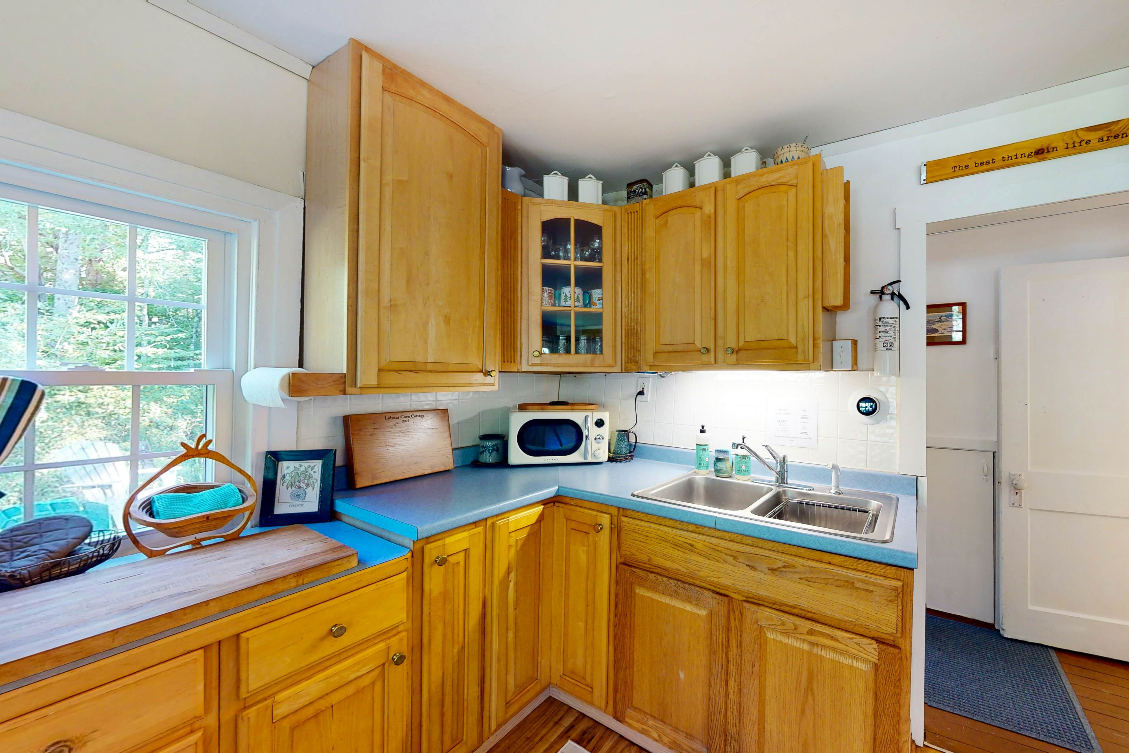 Lobster Cove Cottage 2 BD Boothbay Harbor, ME Vacation Rental Vacasa