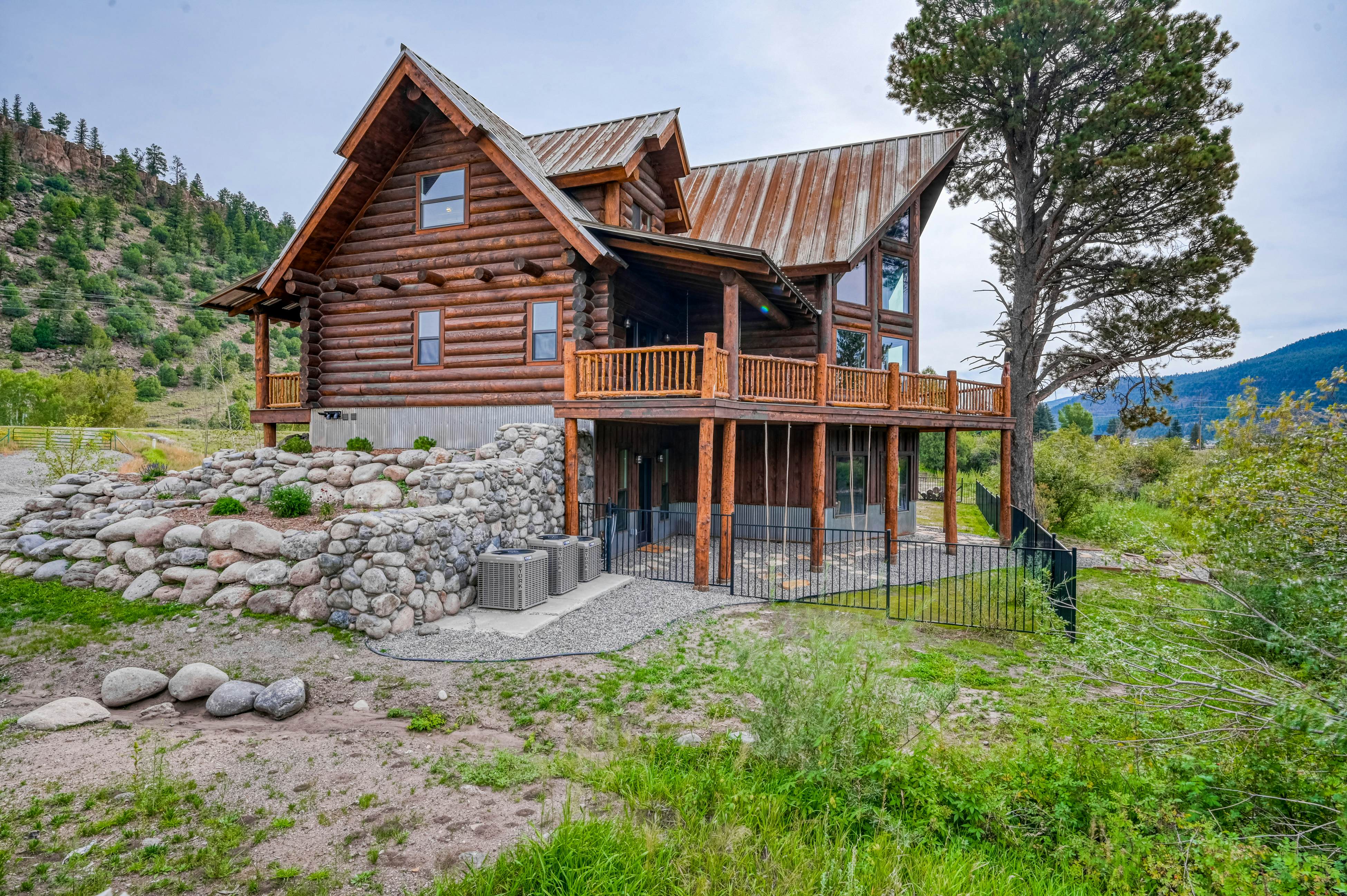 Railway River Retreat RRR 6 BD South Fork, CO Vacation Rental Vacasa