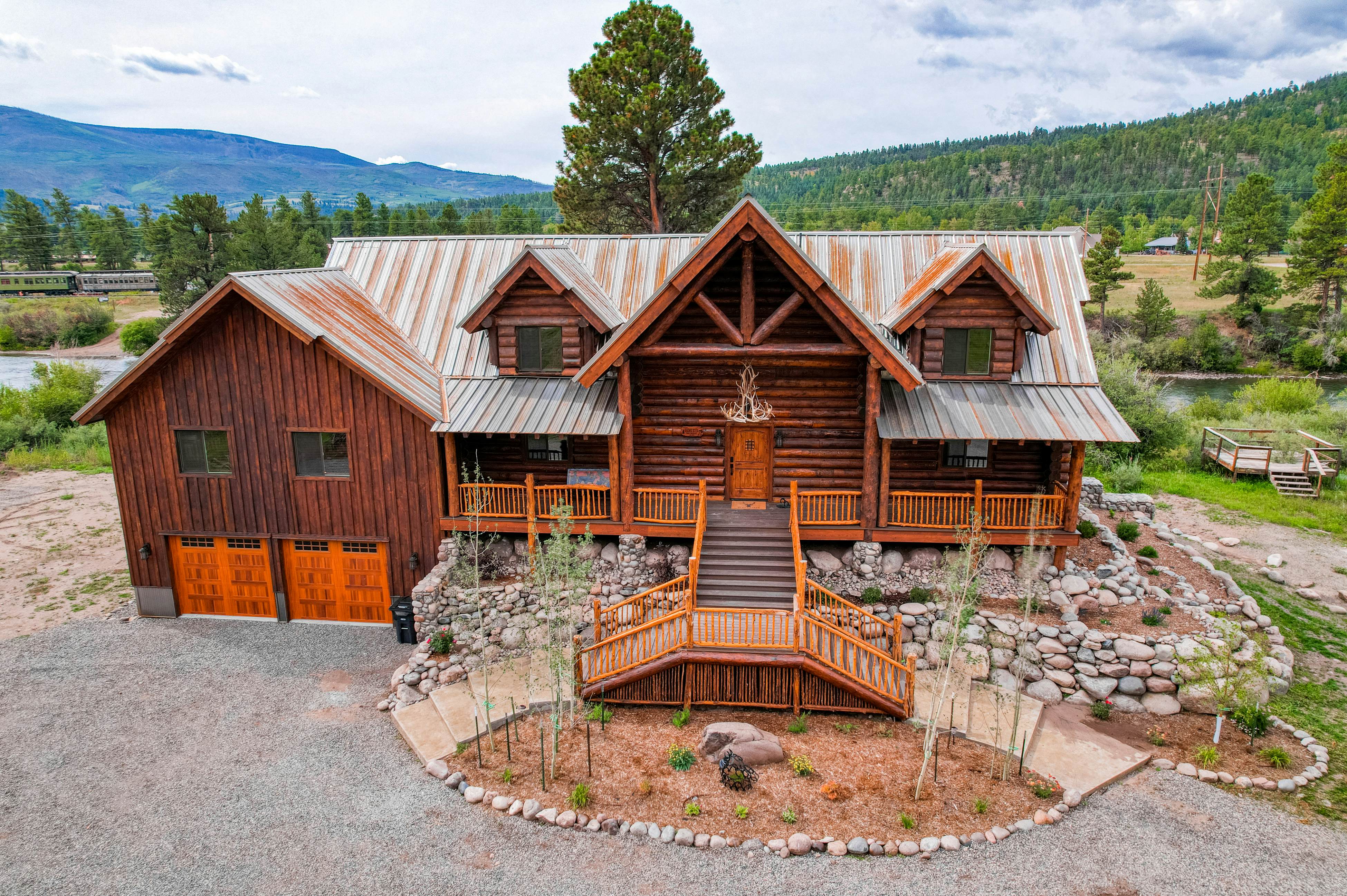 Railway River Retreat RRR 6 BD South Fork, CO Vacation Rental Vacasa