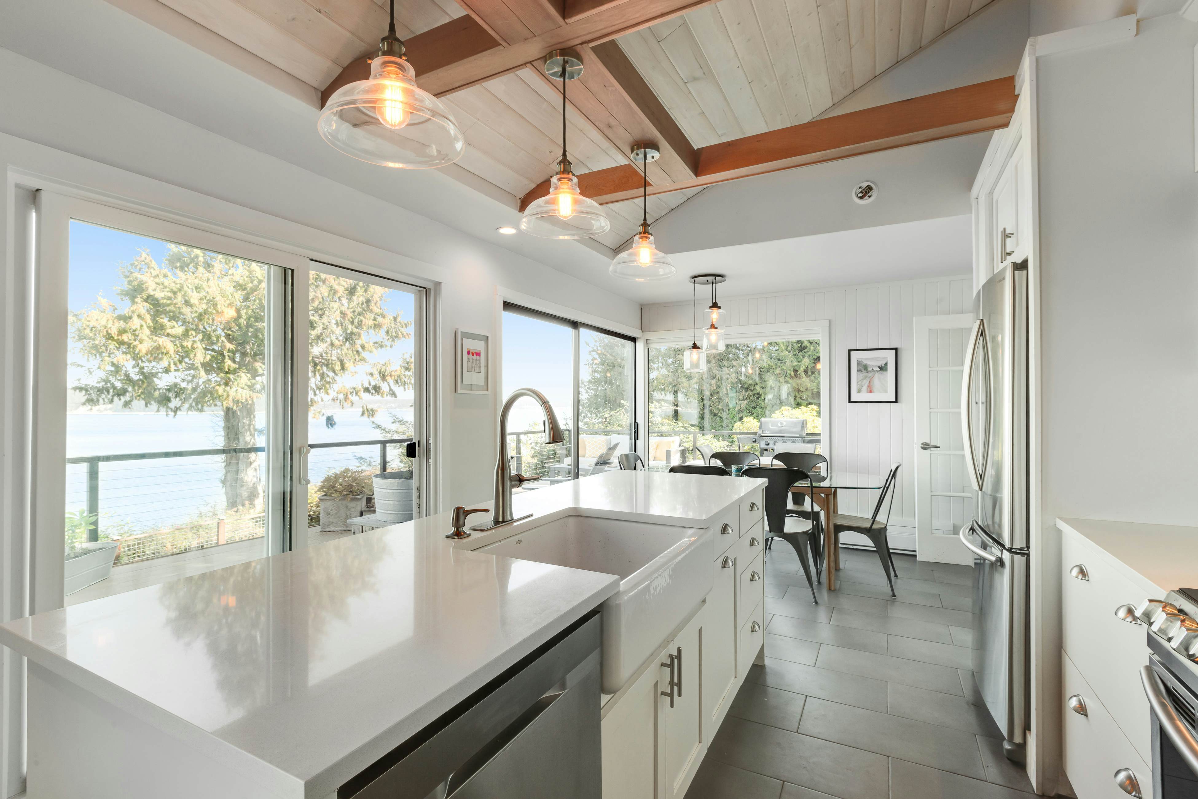 Saratoga Waterview Escape