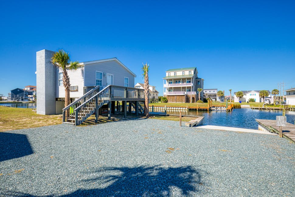 Half Shell 1 BD North Topsail Beach, NC Vacation Rental Vacasa