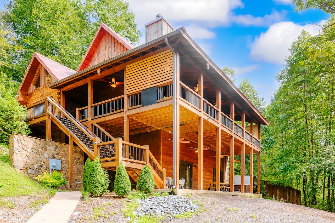 Creek Front Oasis 3 BD GA Vacation Rental Vacasa