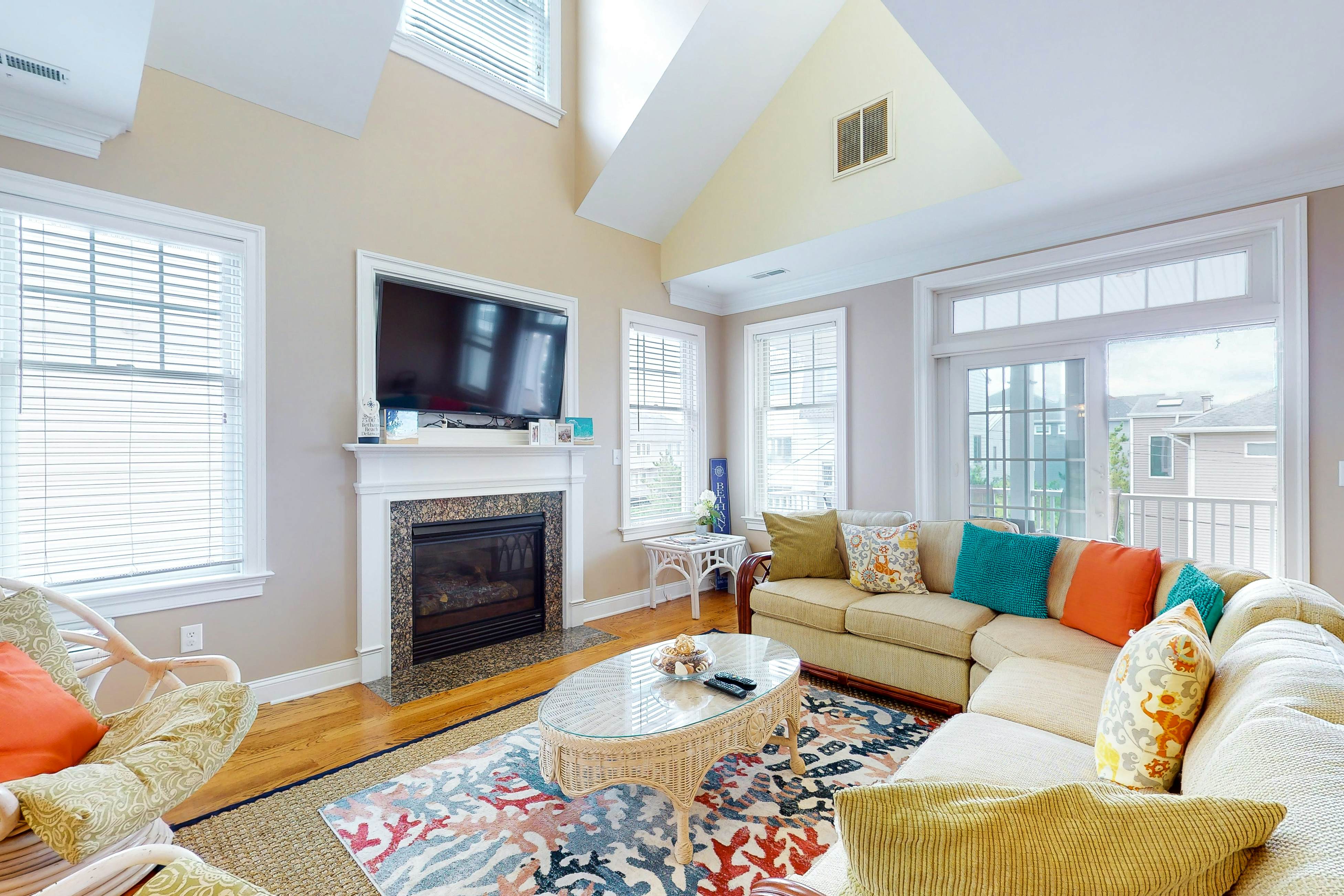 Tower Shores - 39587 Admiral Rd #2