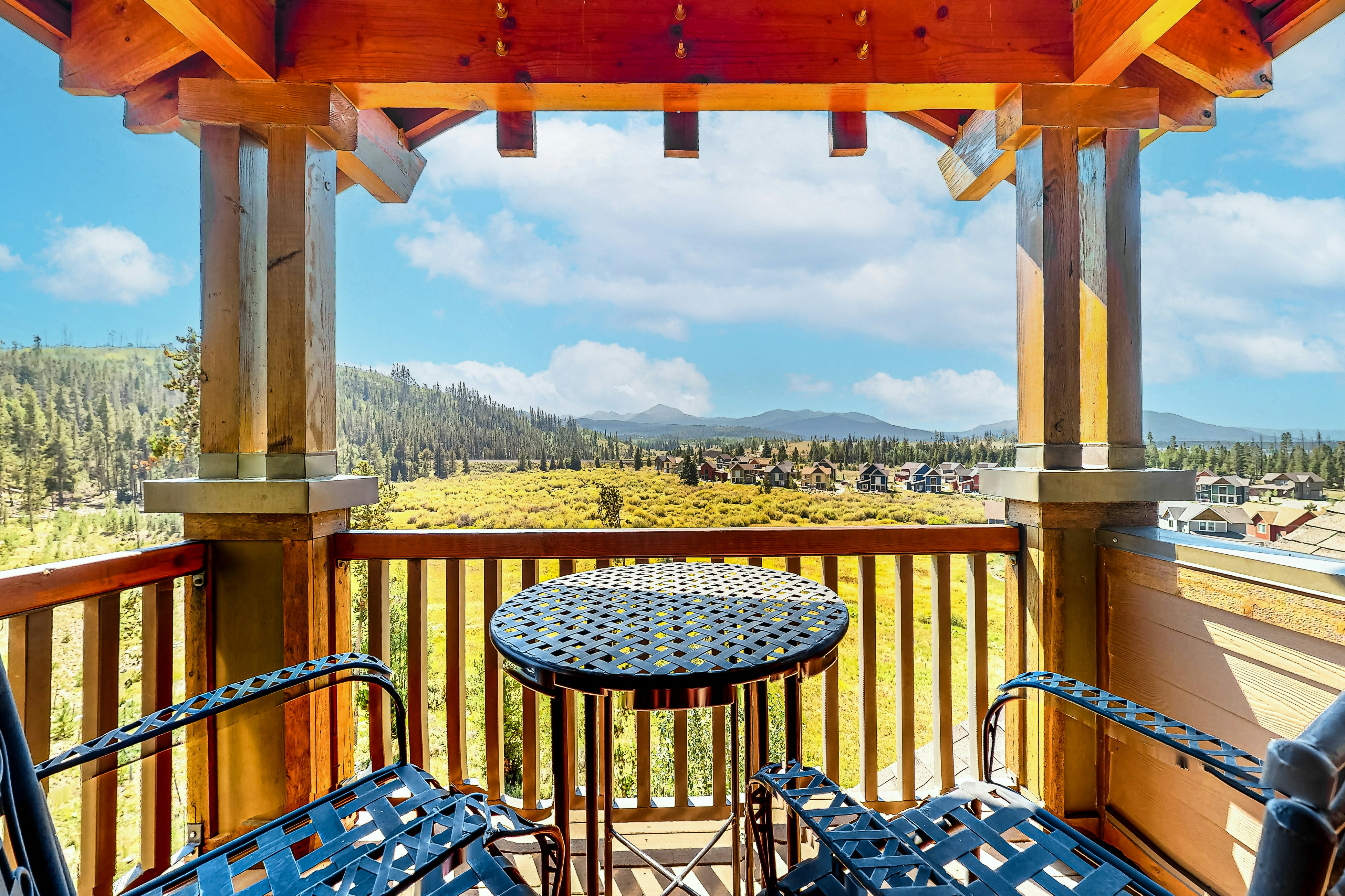 Cozens Pointe Circle