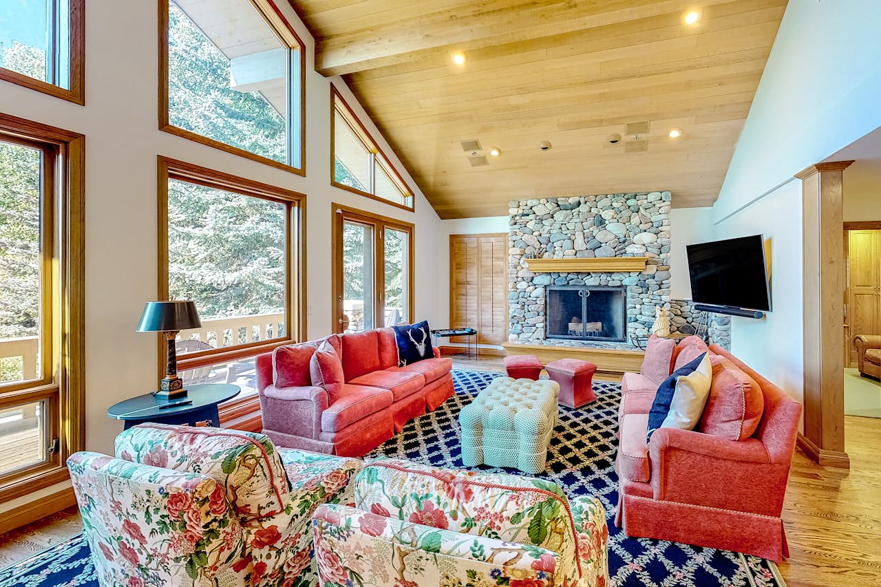 Baldy View Lodge 4 BD Ketchum, ID Vacation Rental Vacasa