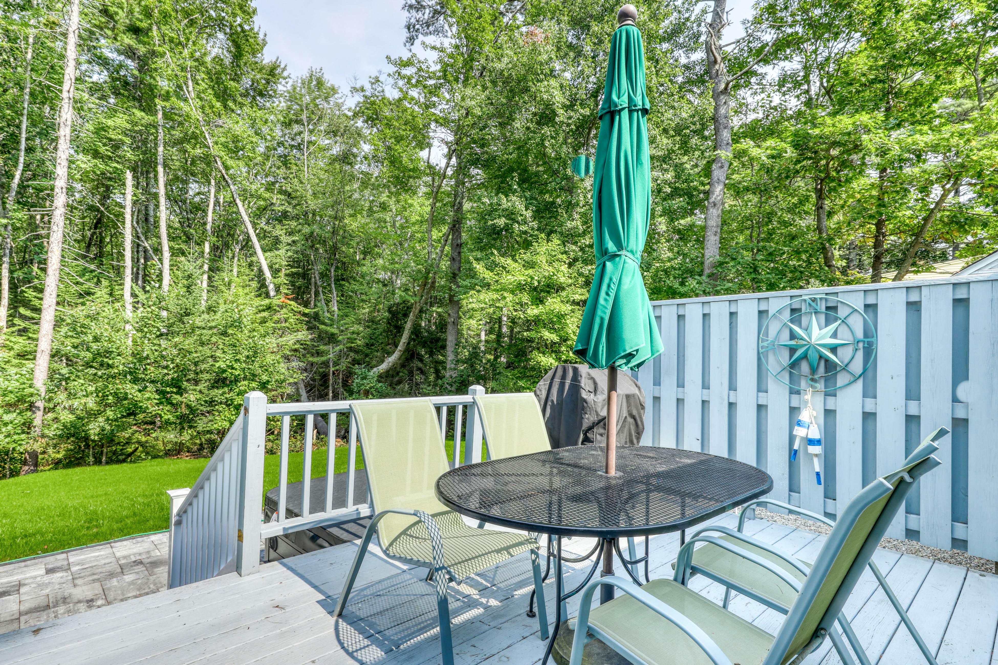 Kennebunk Family Cottage With Crib