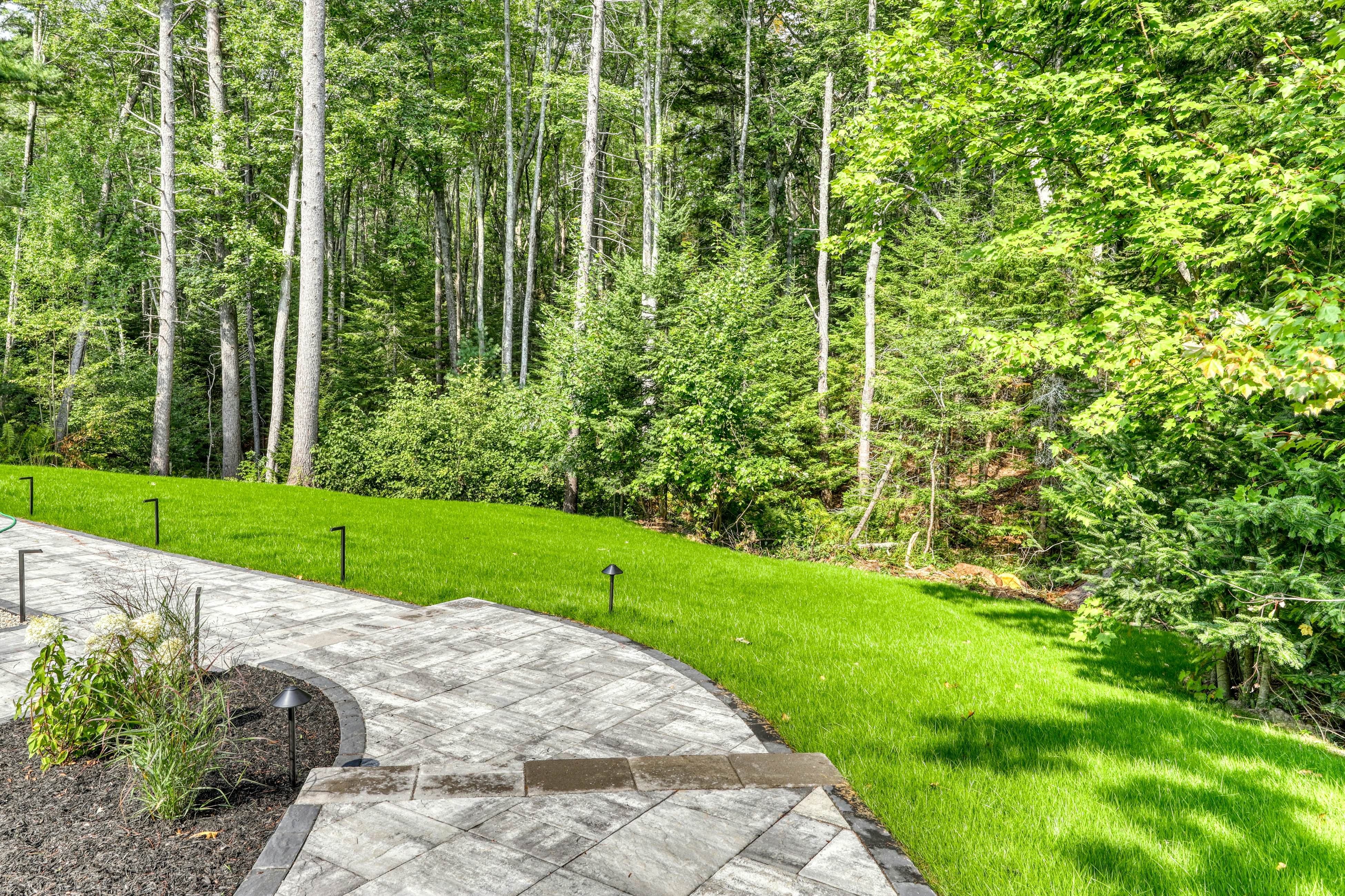 Kennebunk Family Cottage With Crib
