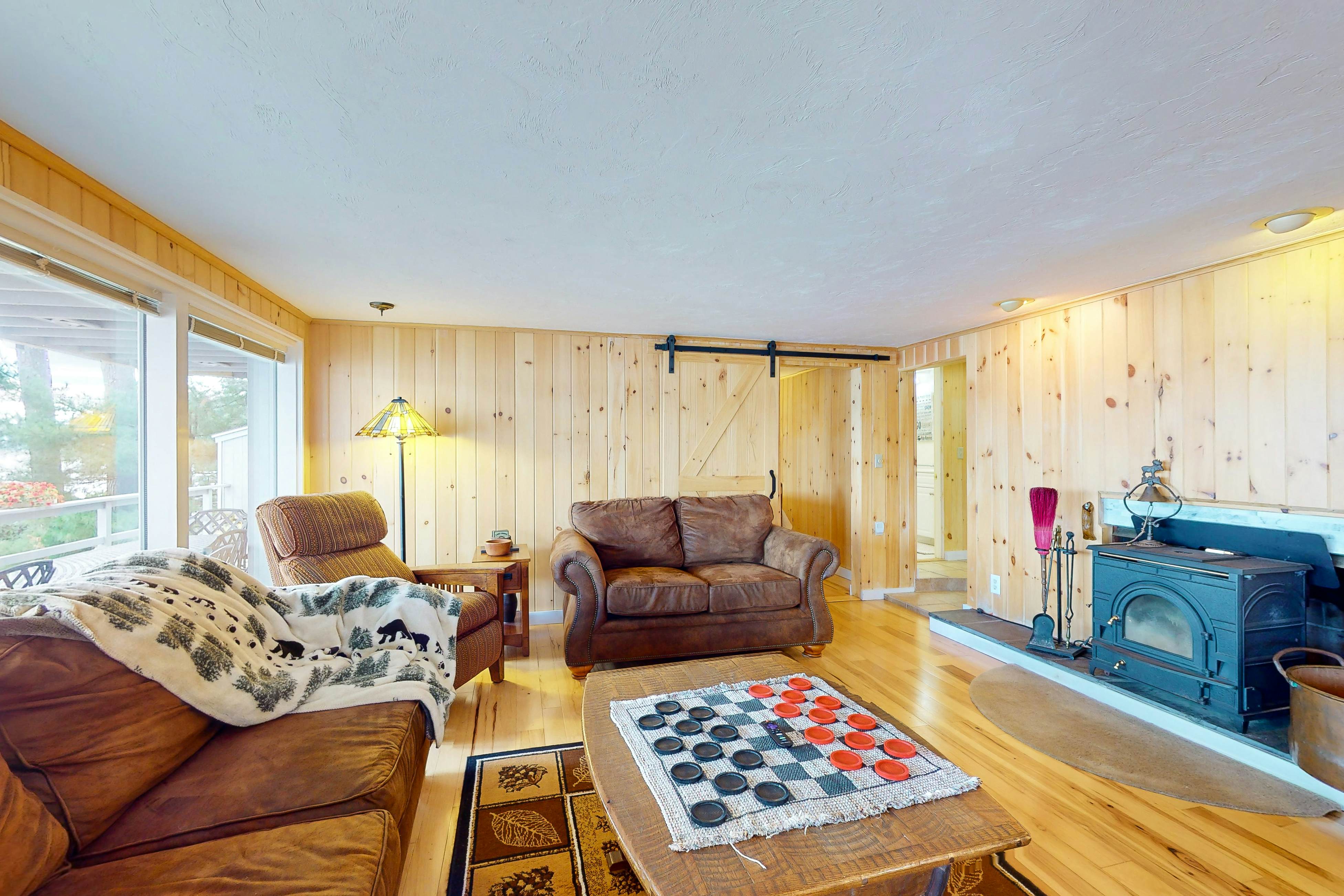 Perfect Family Getaway Minge Cove Alton 4 BD Alton, NH Vacation Rental Vacasa