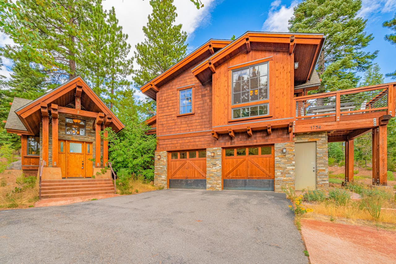 Grouse Ridge 3 BD Truckee, CA Vacation Rental Vacasa