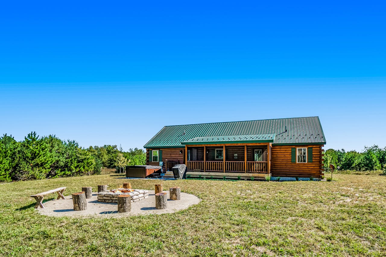 The Cozy Cabin 3 BD Thompsonville, MI Vacation Rental Vacasa