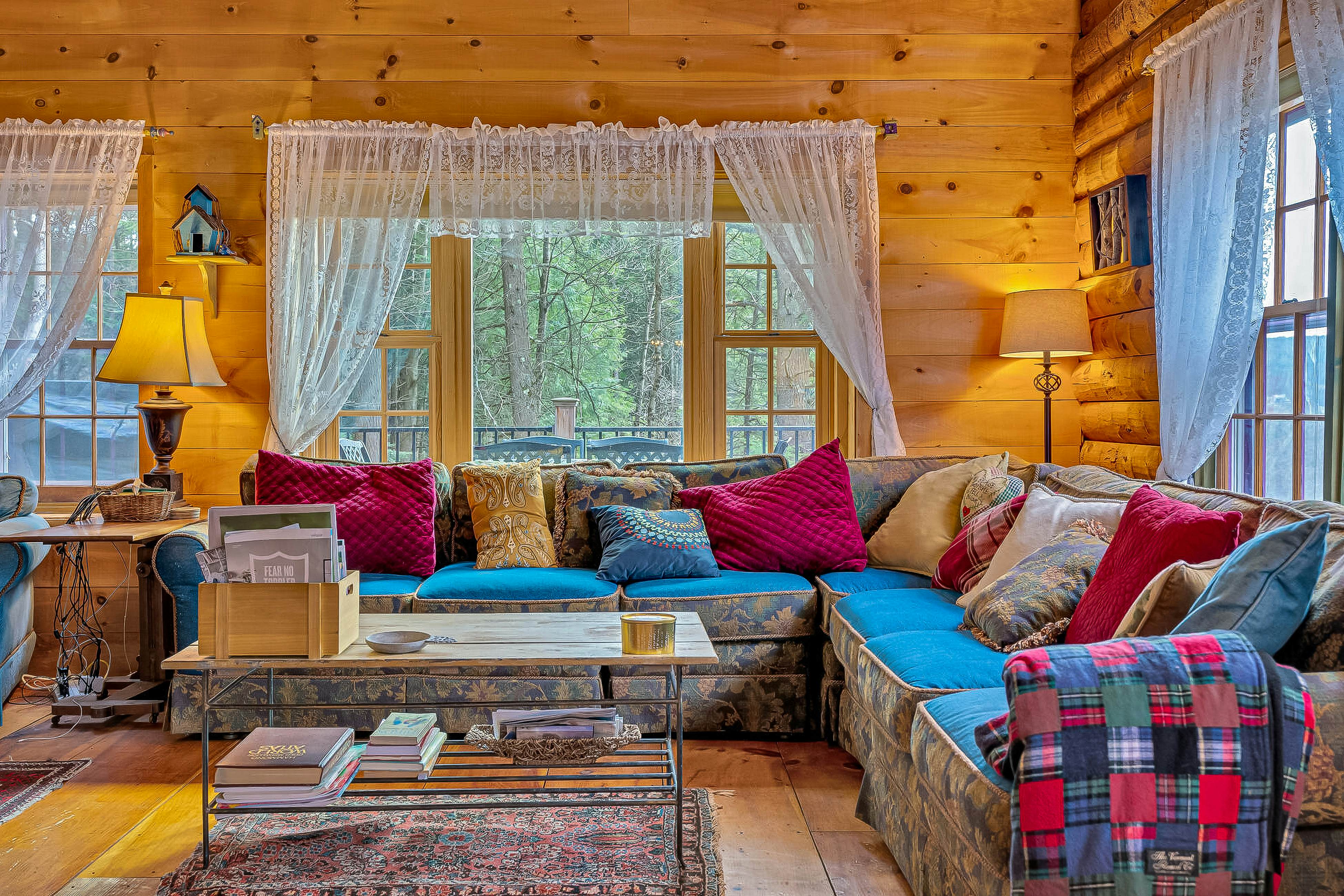 Wood Road Retreat 3 BD Quechee, VT Vacation Rental Vacasa