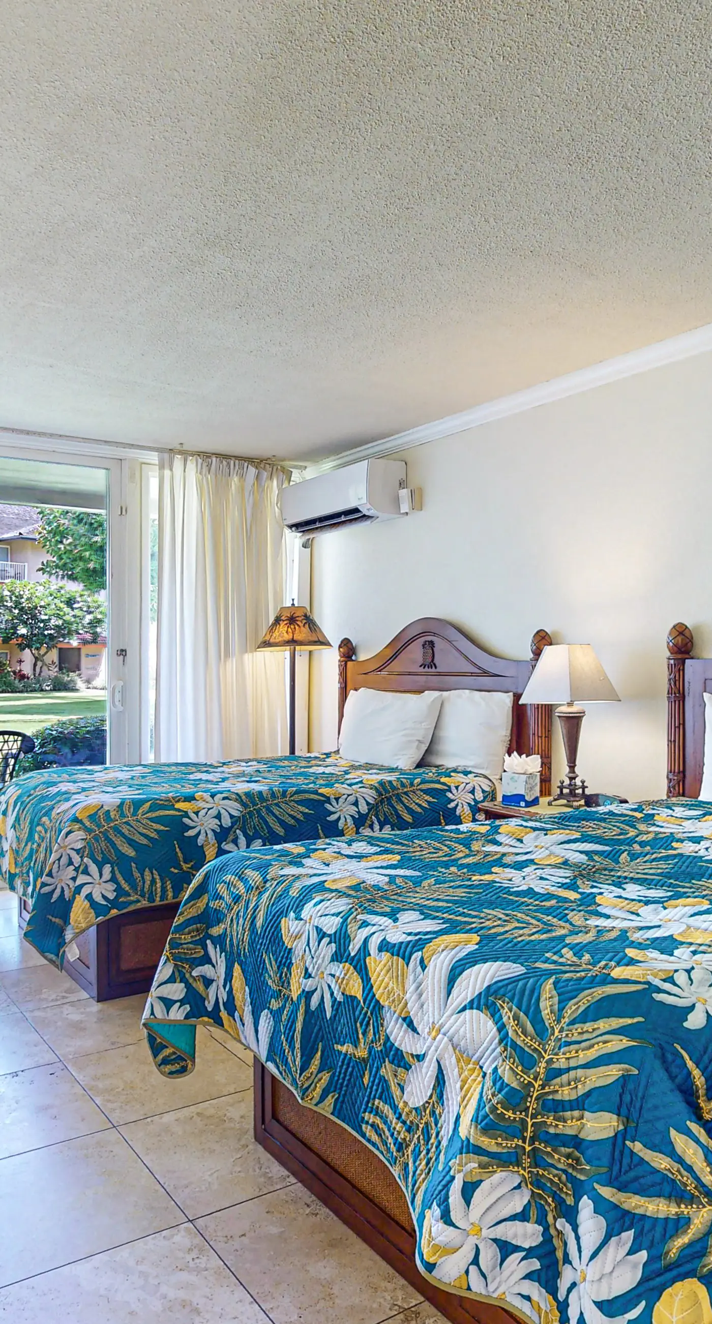 Islander on the Beach 121