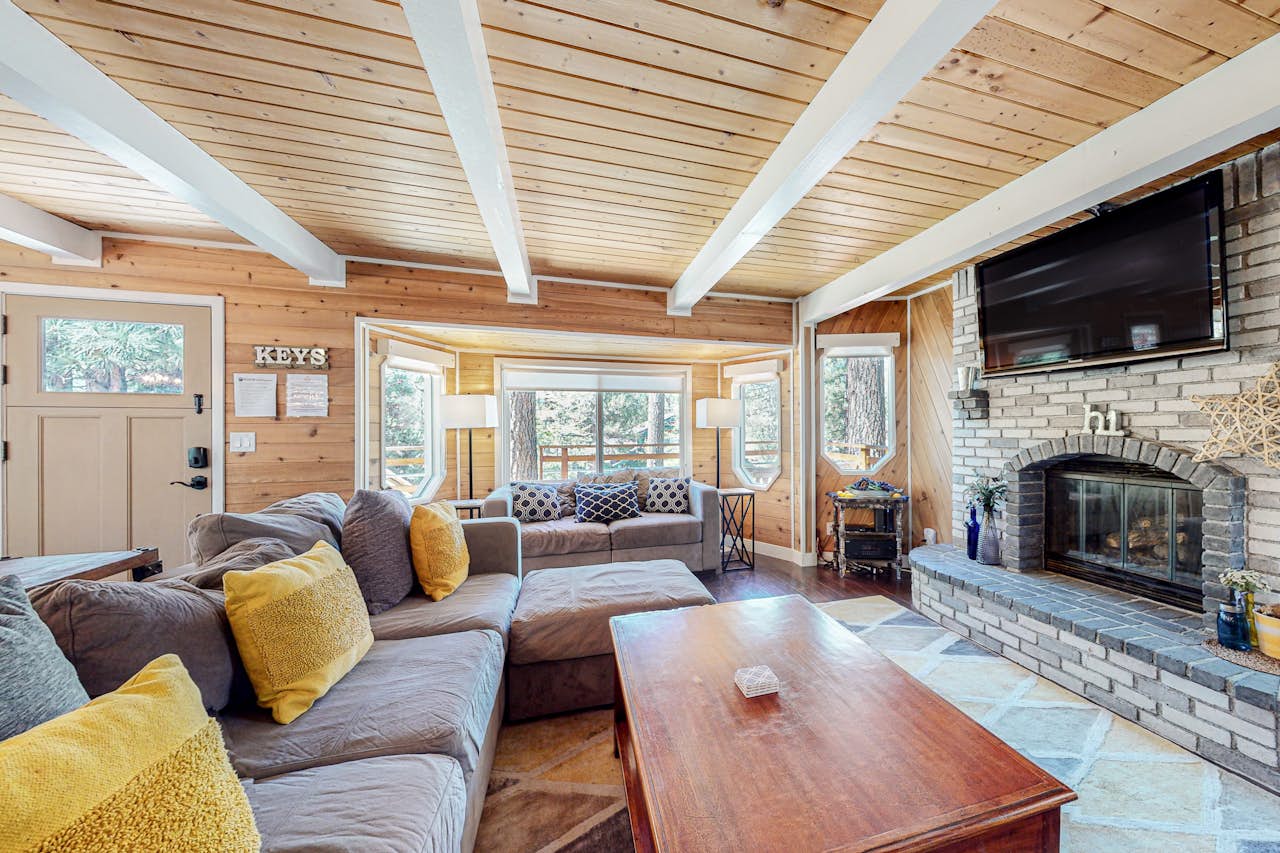 Big Bear Escape 3 BD Big Bear Lake, CA Vacation Rental Vacasa