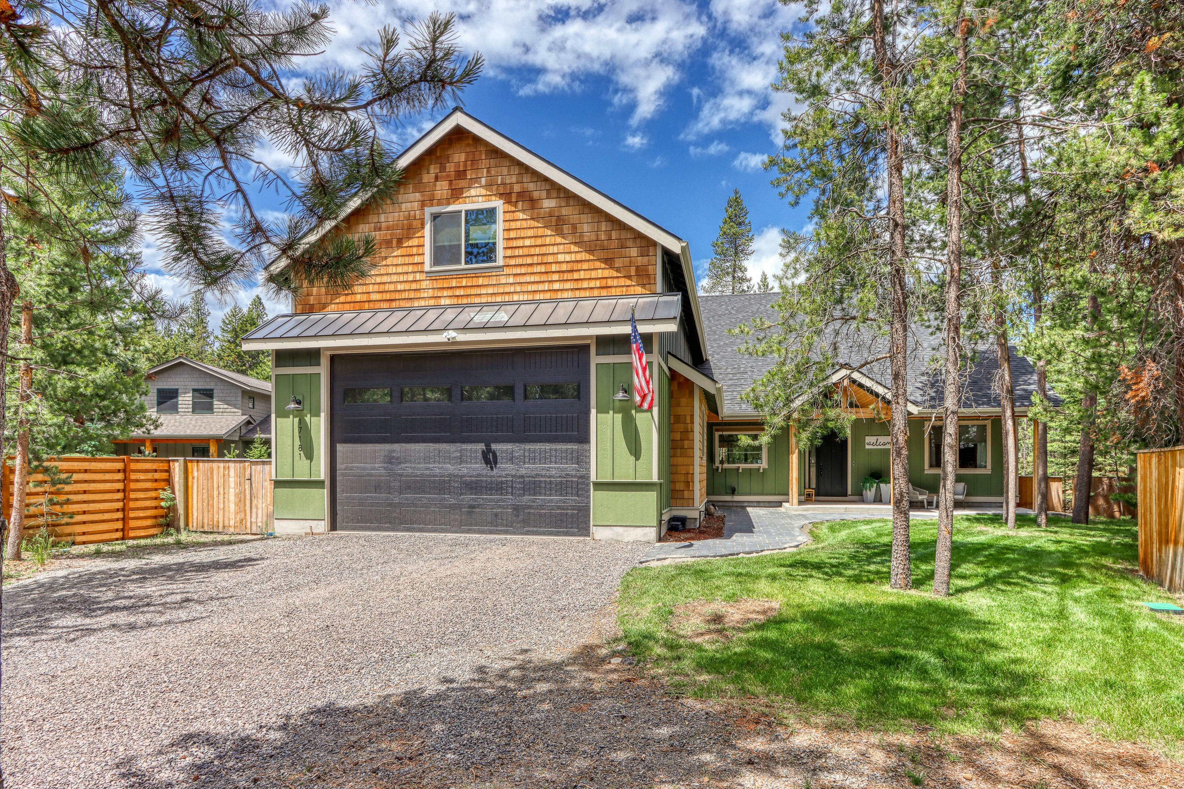 Luxury Deschutes Riverfront