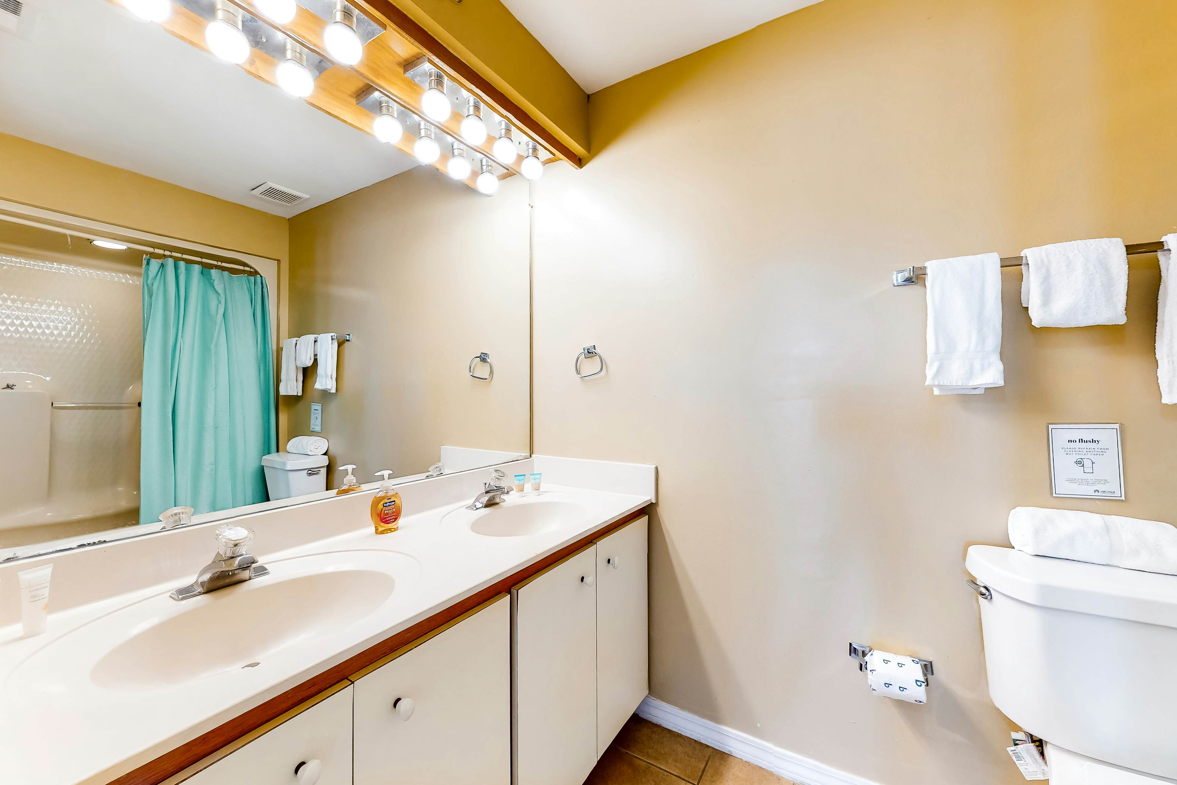 The Inn at St Thomas Square 1203B