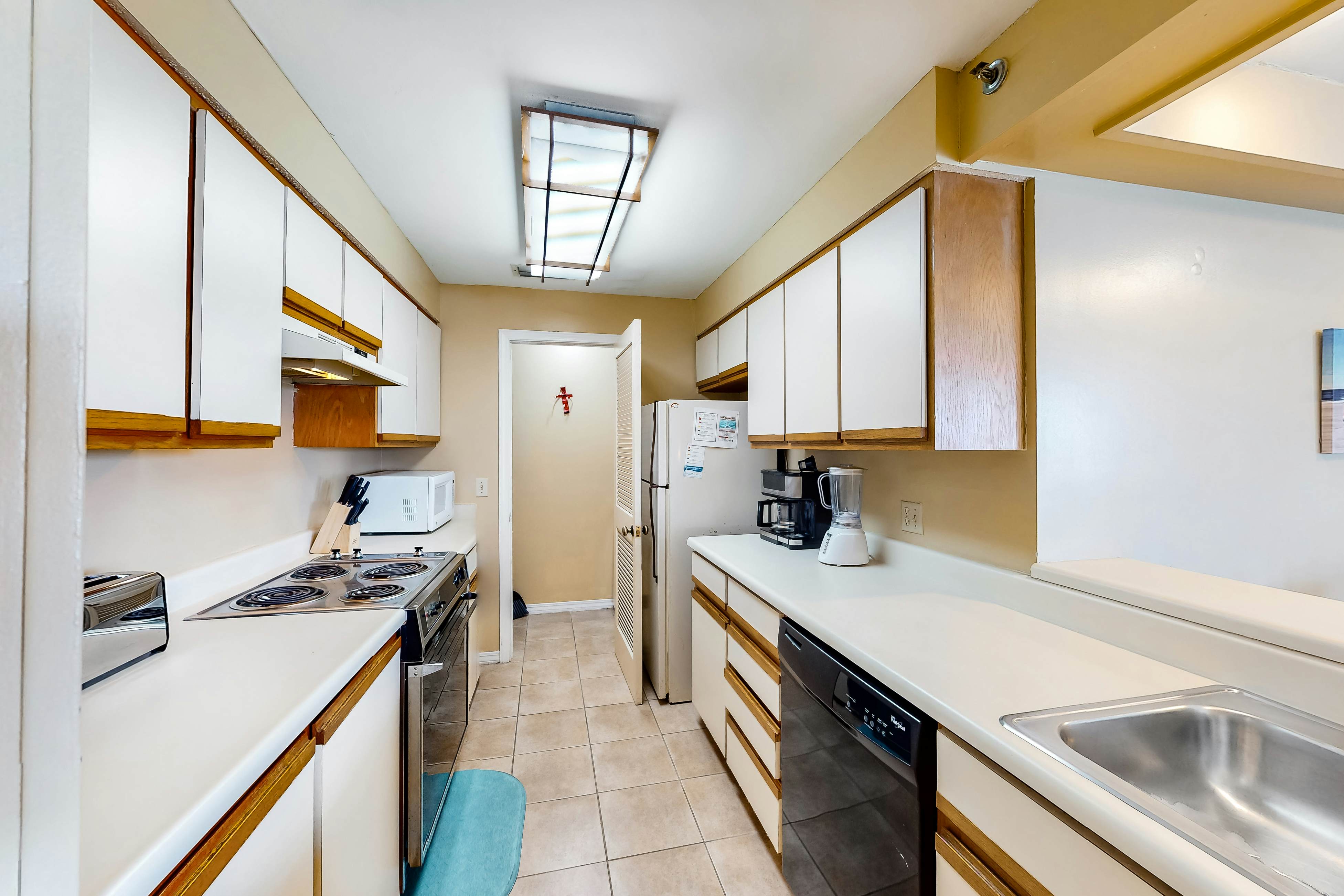 The Inn at St Thomas Square 1203B