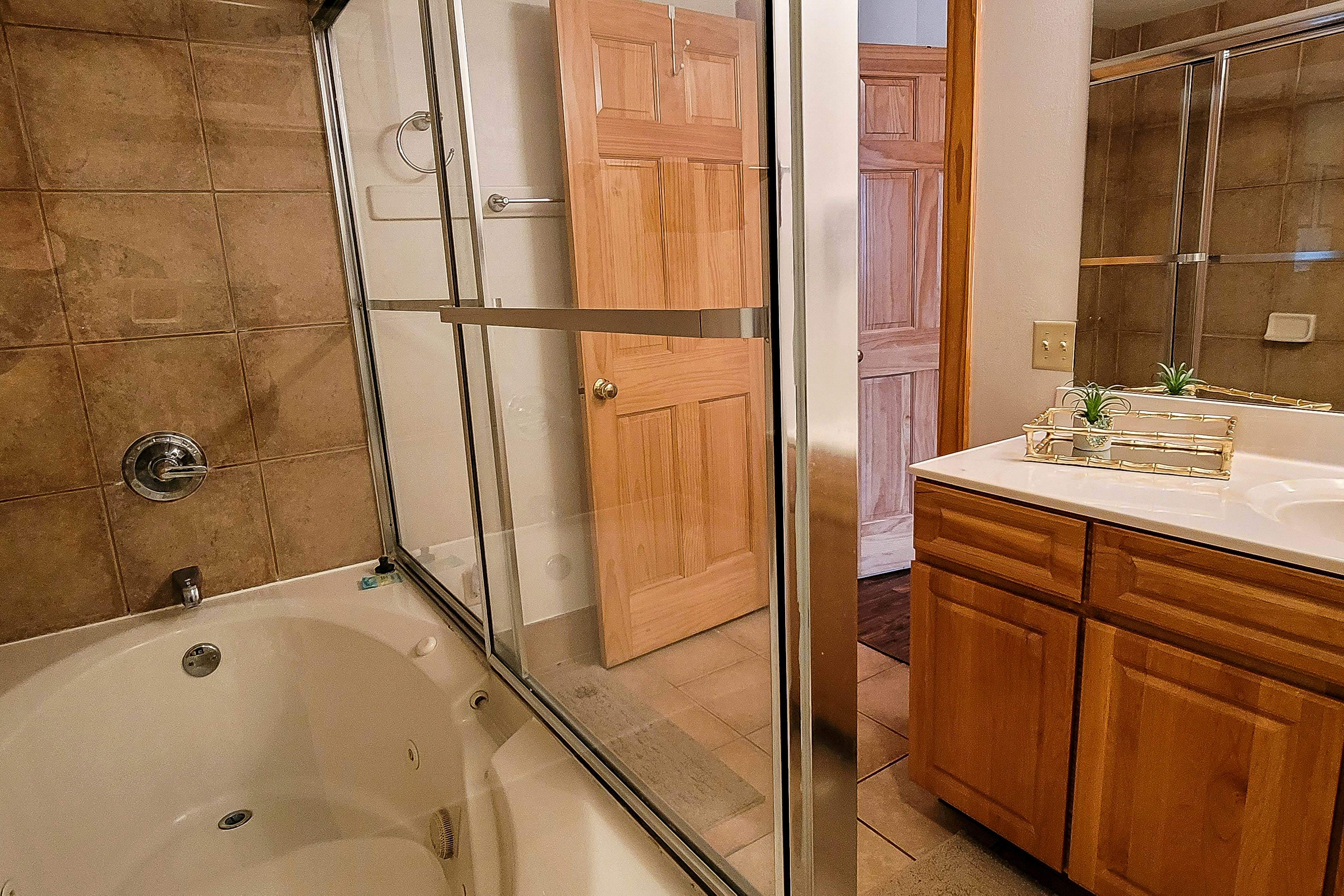 Wandering Yonah 2 BD Pigeon TN Vacation Rental Vacasa