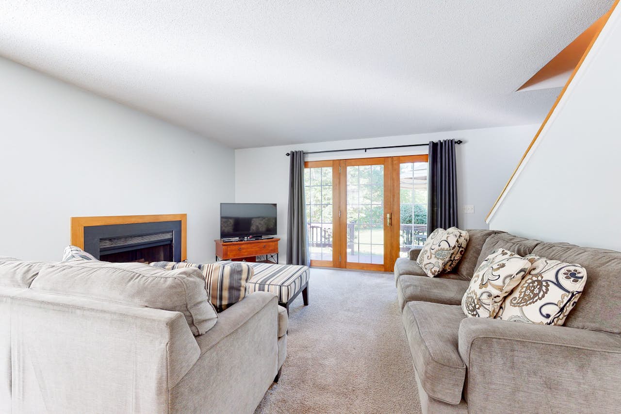 Cozy Conway Condo 2 BD Conway, NH Vacation Rental Vacasa