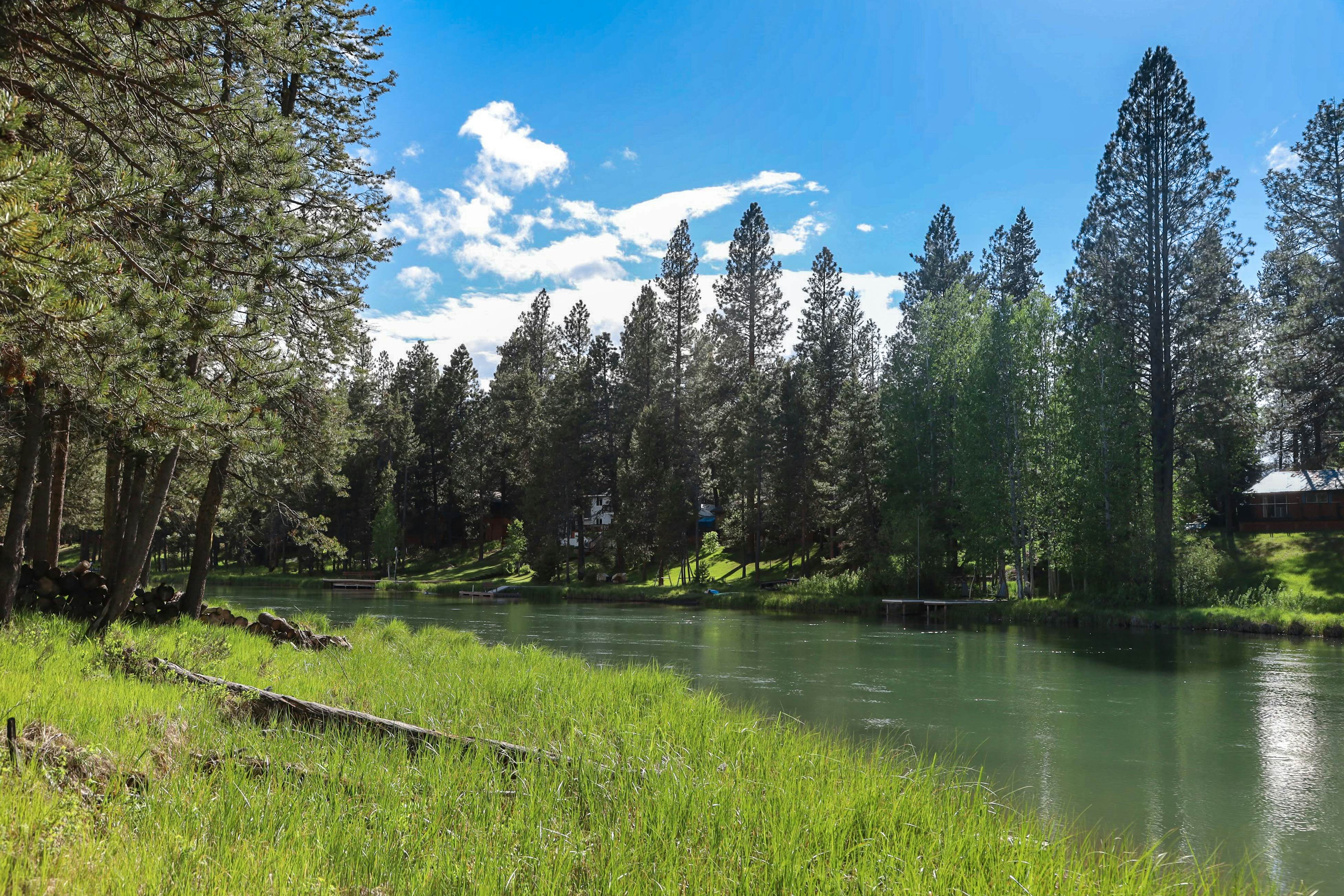 Luxury Deschutes Riverfront