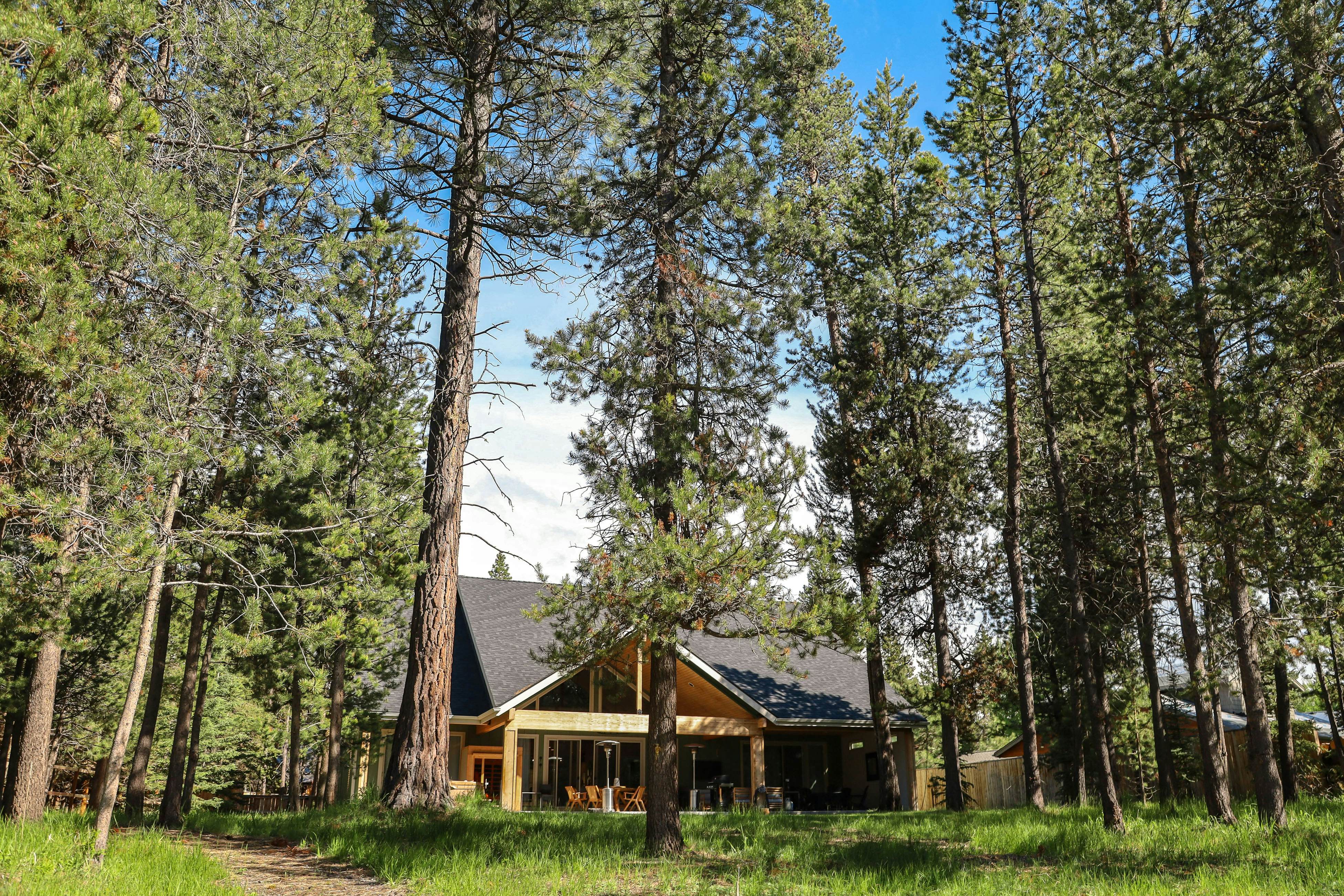 Luxury Deschutes Riverfront