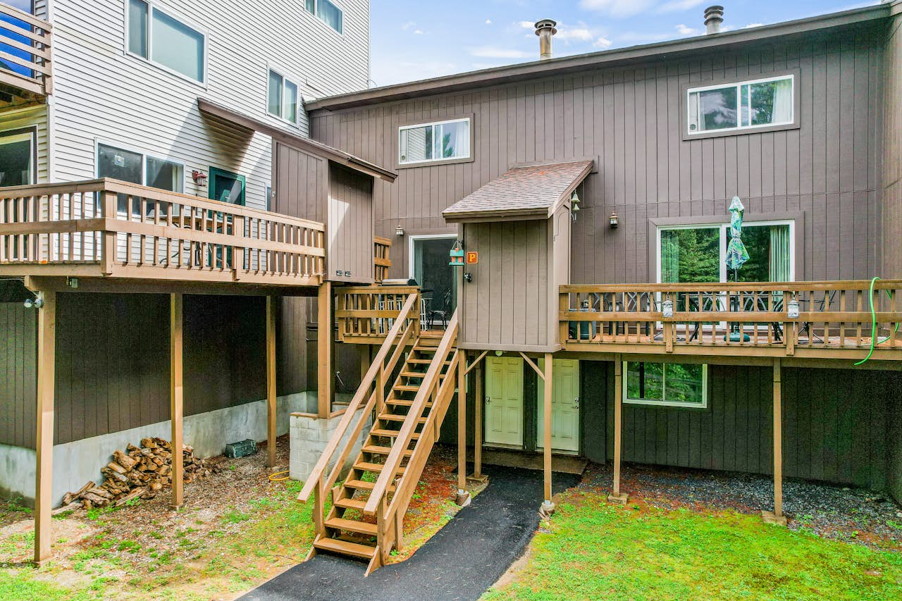 Overlook 2 BD Warrensburg, NY Vacation Rental Vacasa