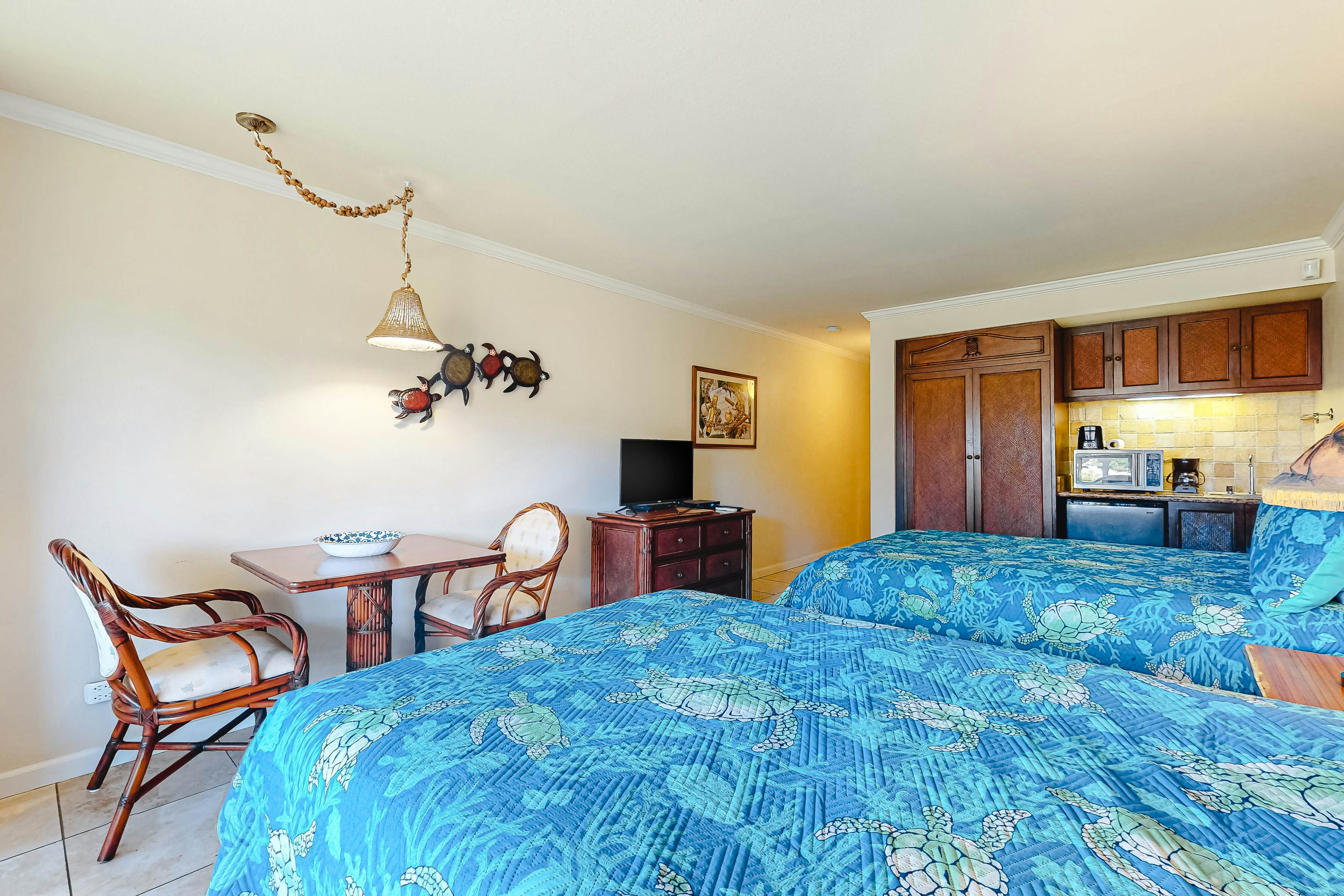 Islander on the Beach 370