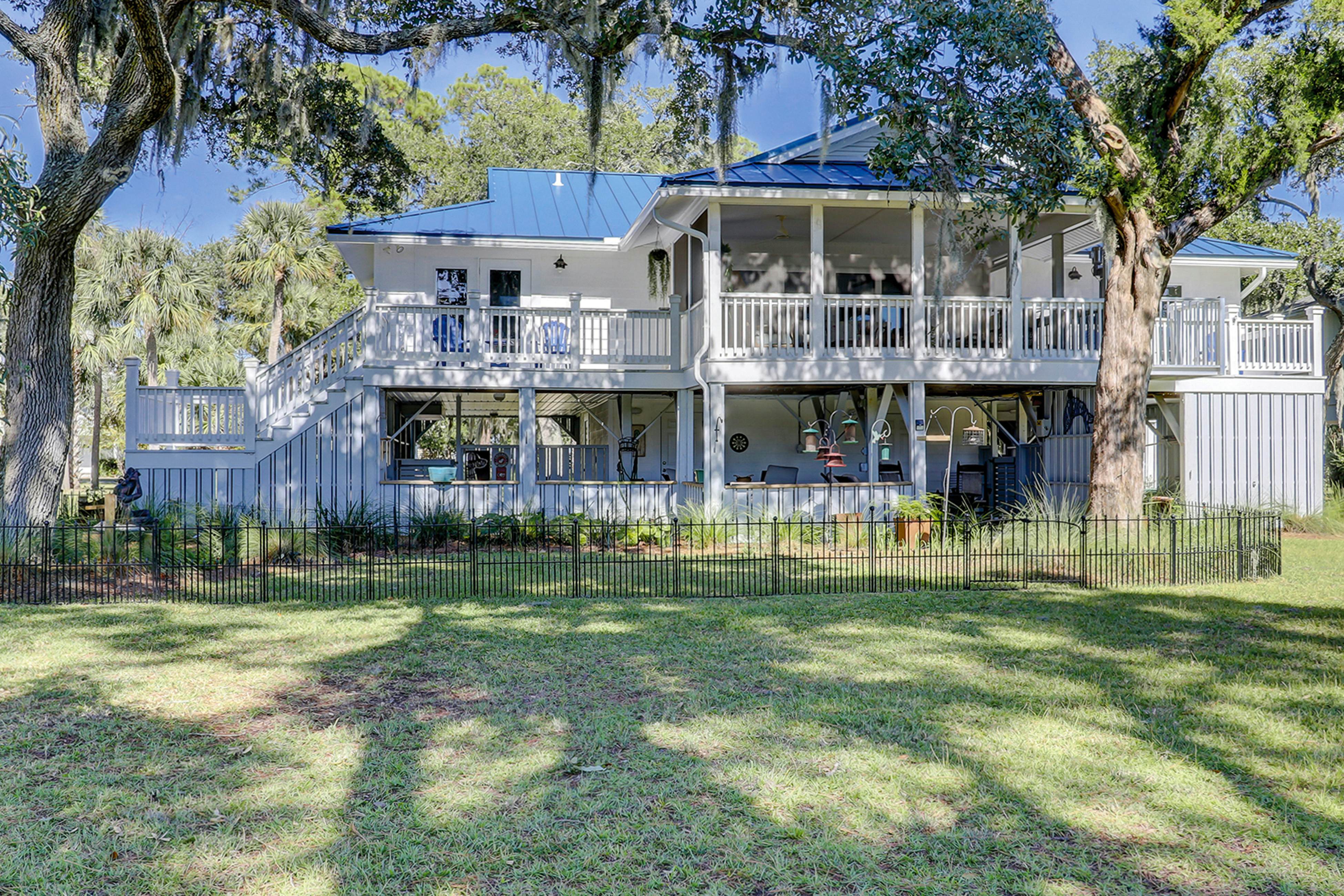 Mossy Oaks Lagoon 3 BD Edisto Beach, SC Vacation Rental Vacasa
