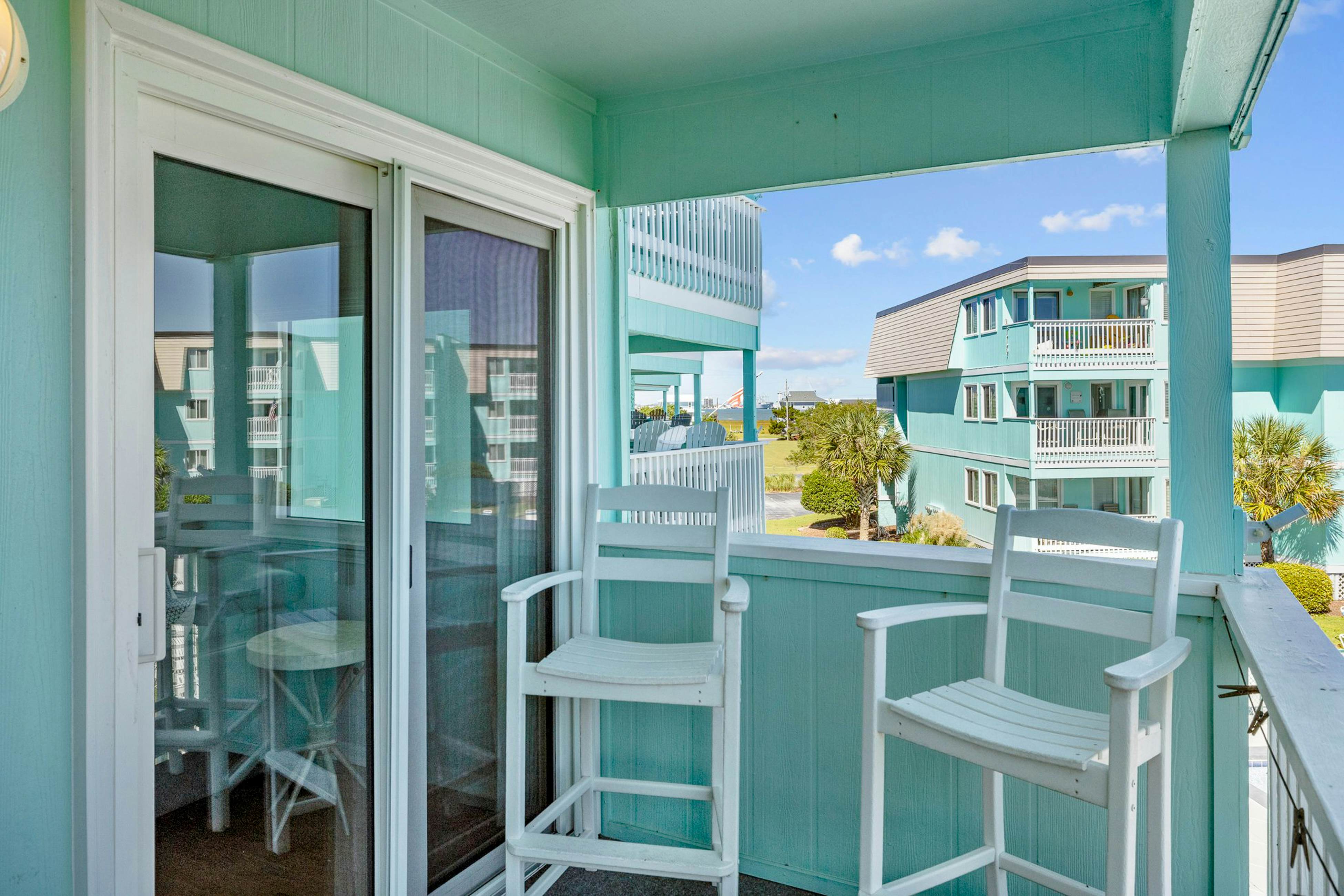 Seaspray 237 2 BD Atlantic Beach, NC Vacation Rental Vacasa