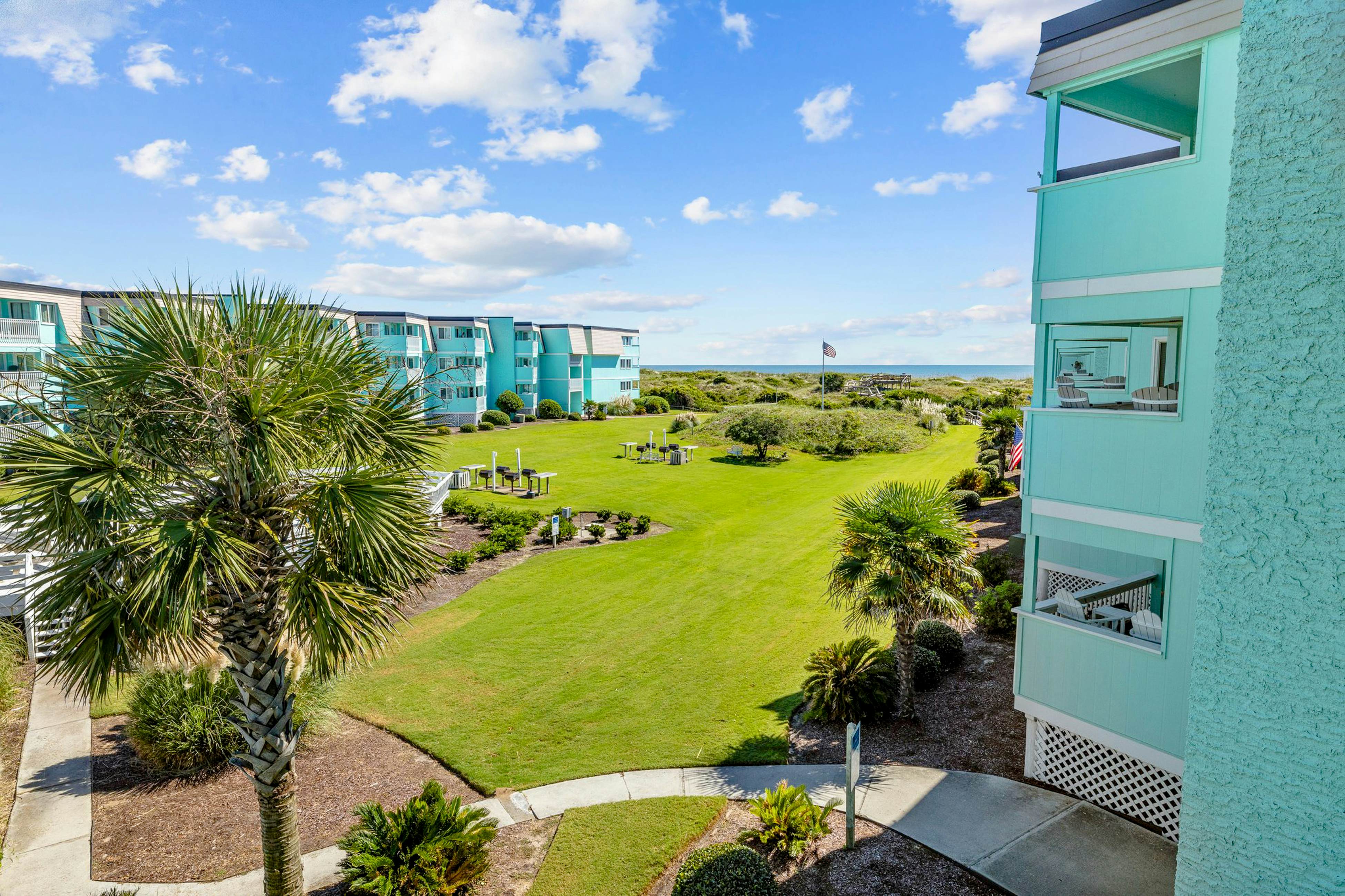 Seaspray 237 2 BD Atlantic Beach, NC Vacation Rental Vacasa