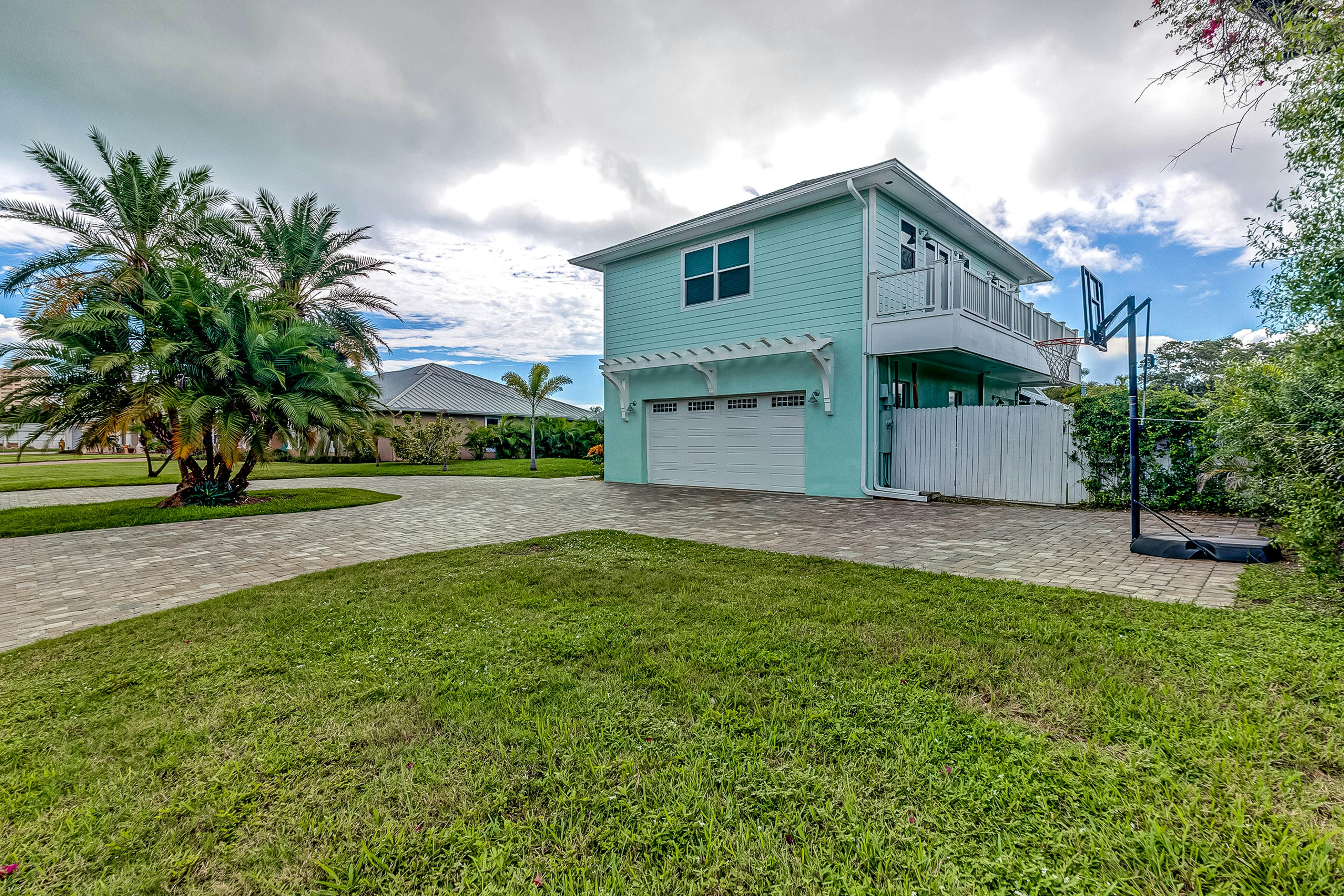 Cocoa Isles Dream 4 BD Cocoa Beach, FL Vacation Rental Vacasa