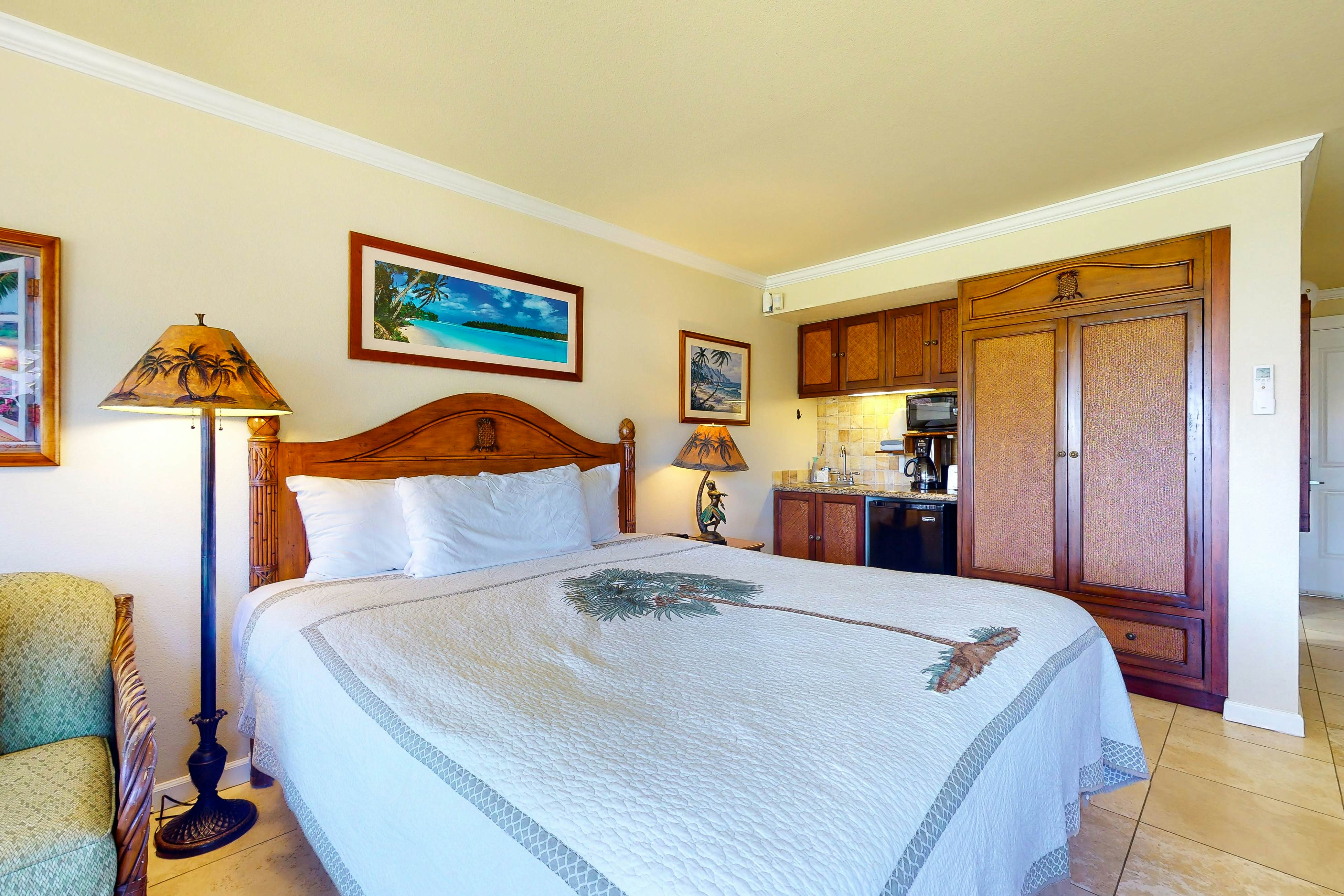 Islander on the Beach 339