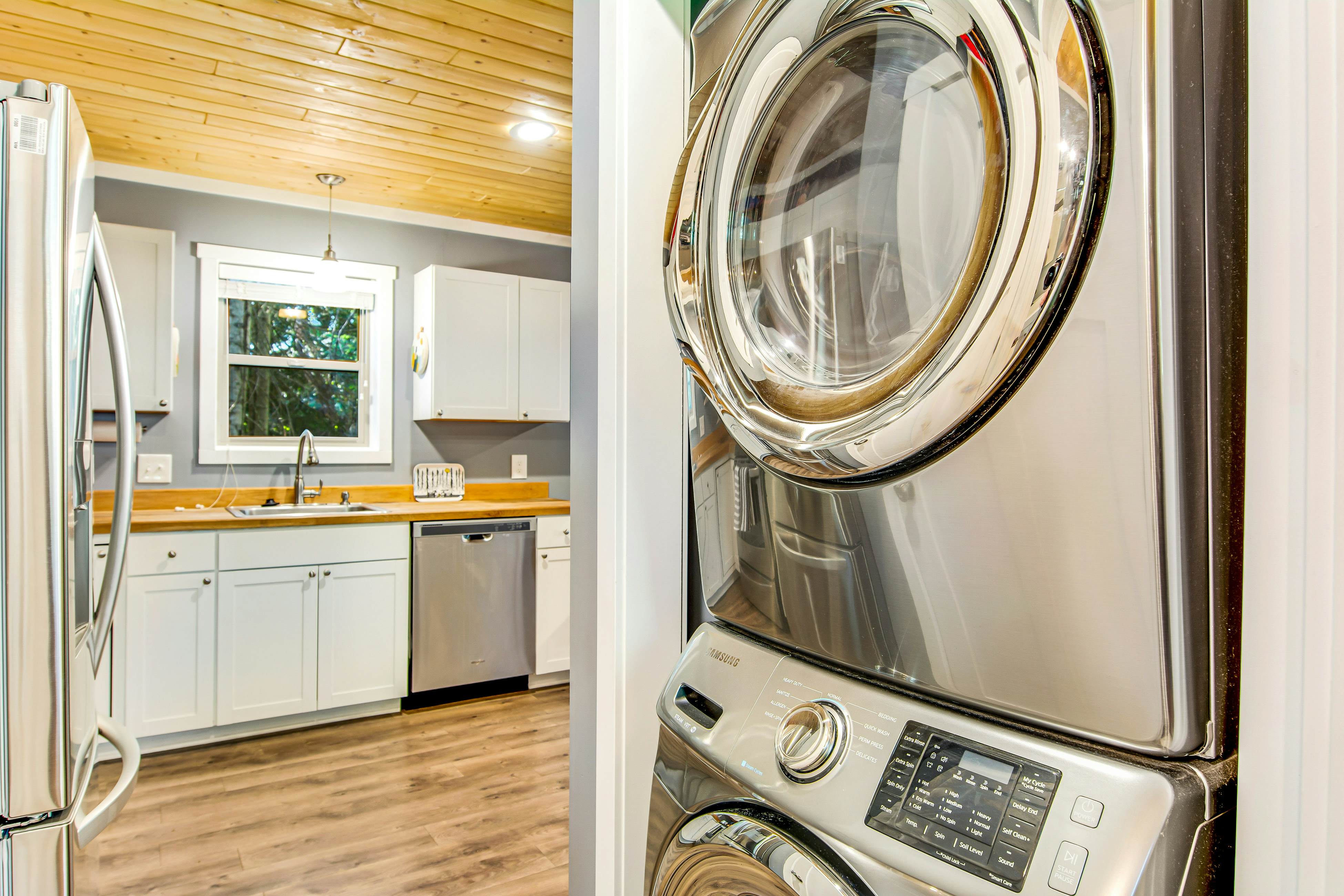 Snowdrop Summit Cabin