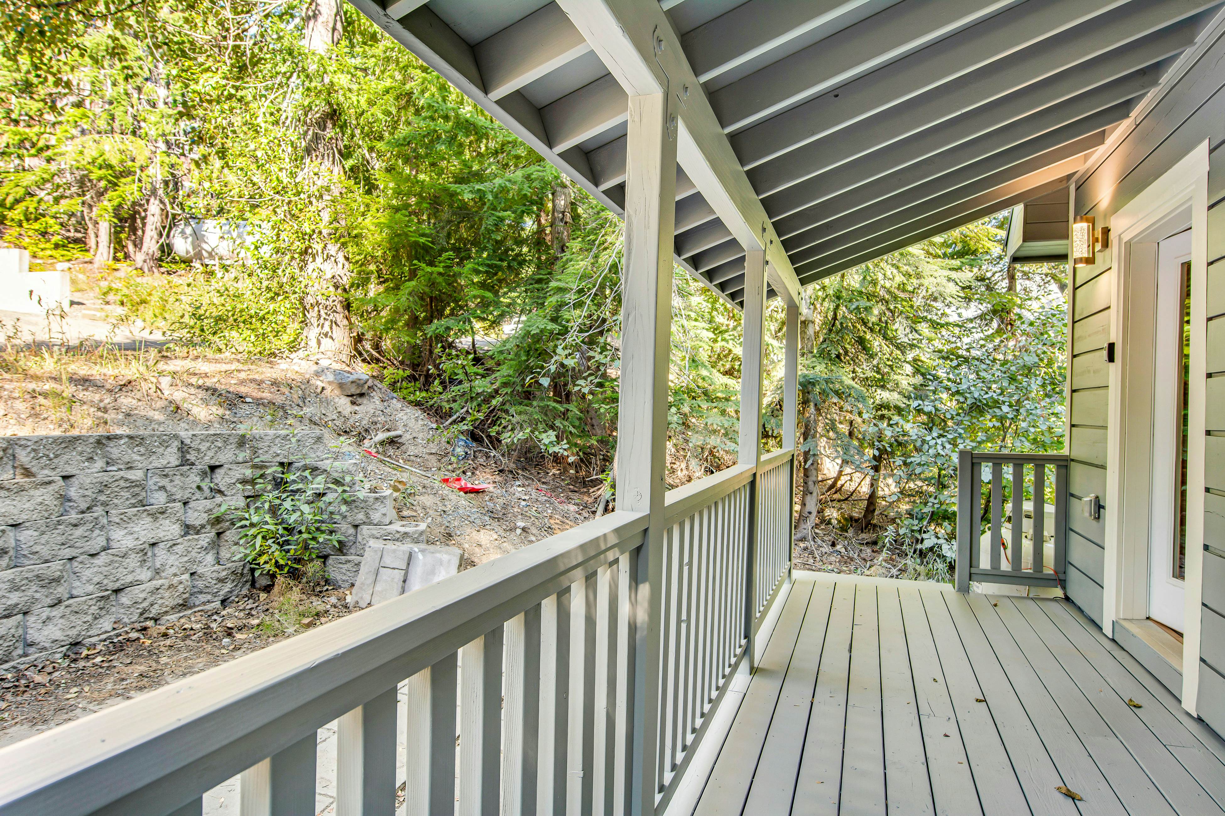 Snowdrop Summit Cabin