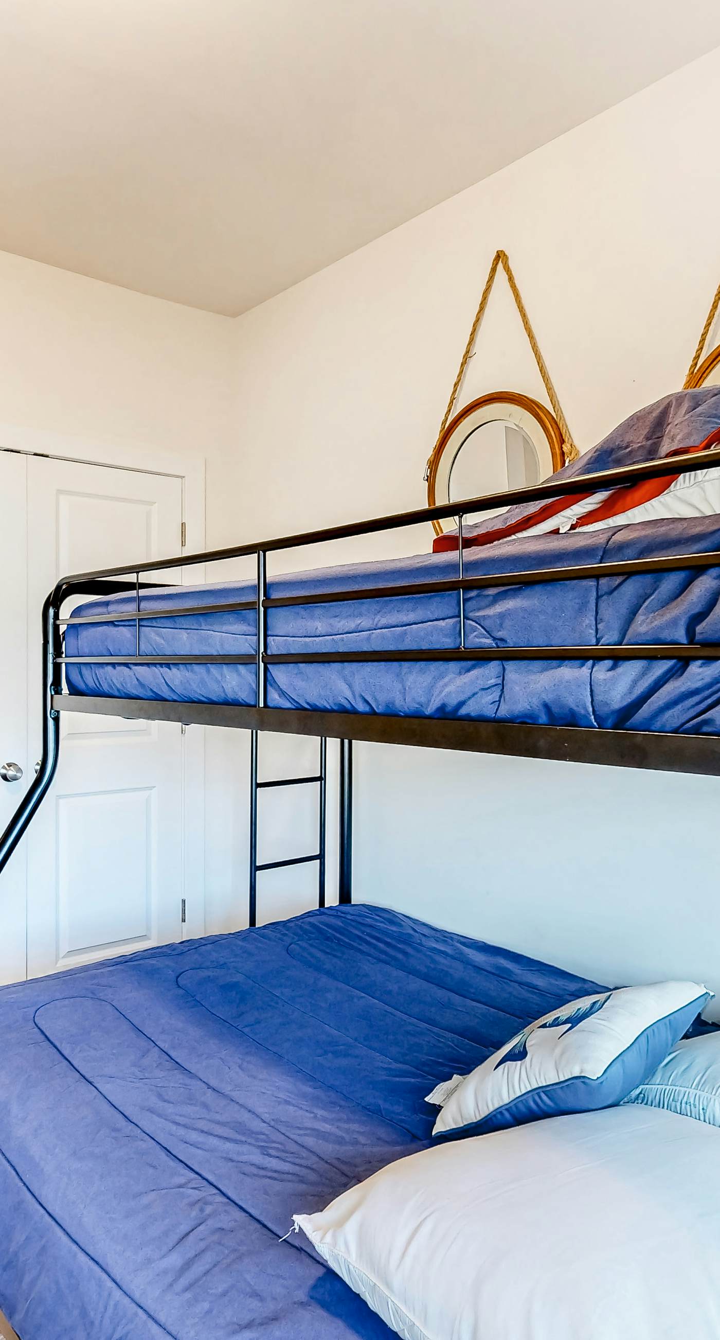 Seaside Village Bowline  13007 -2