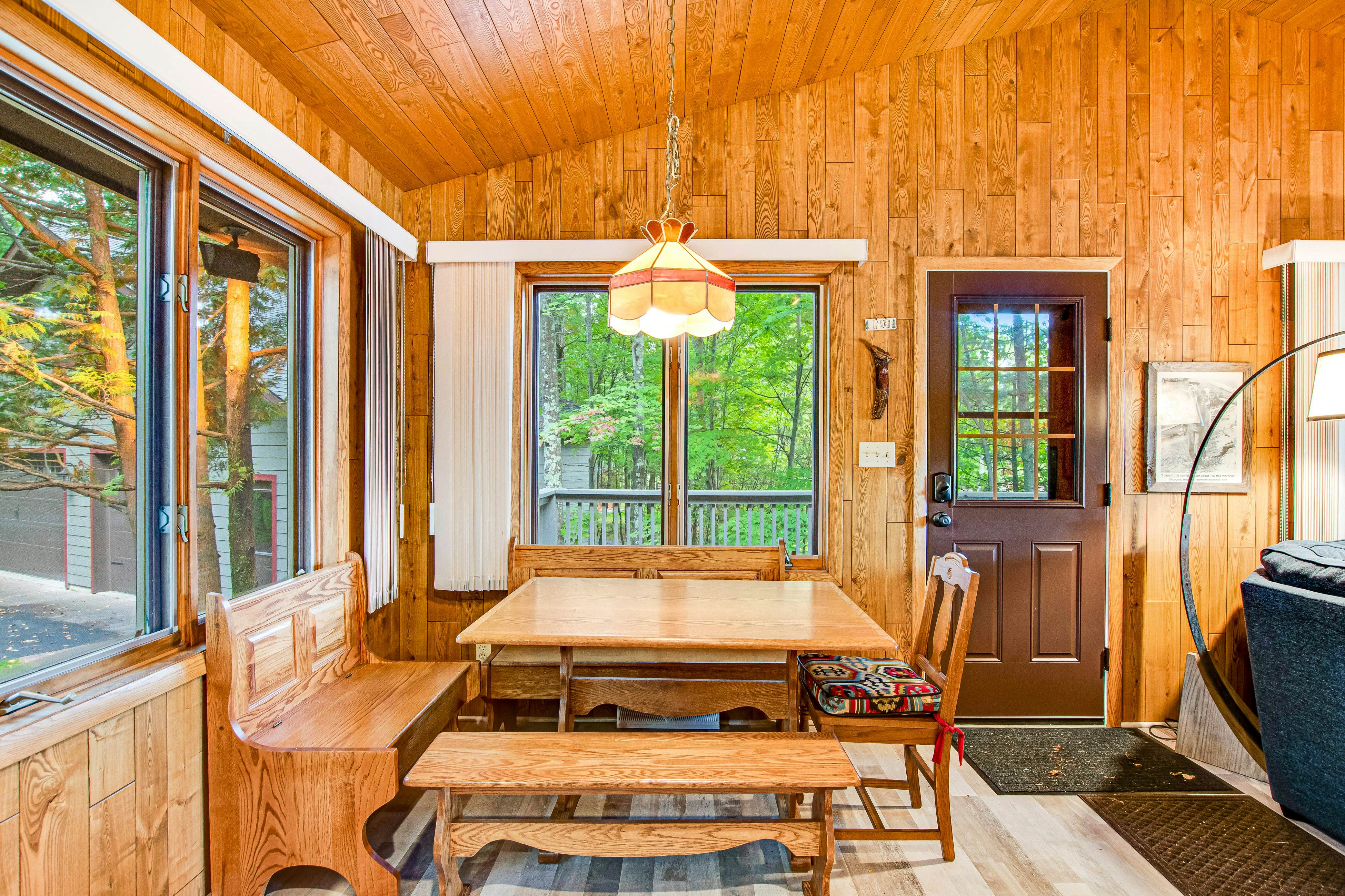 Minocqua Dreamin' 4 BD Minocqua, WI Vacation Rental Vacasa