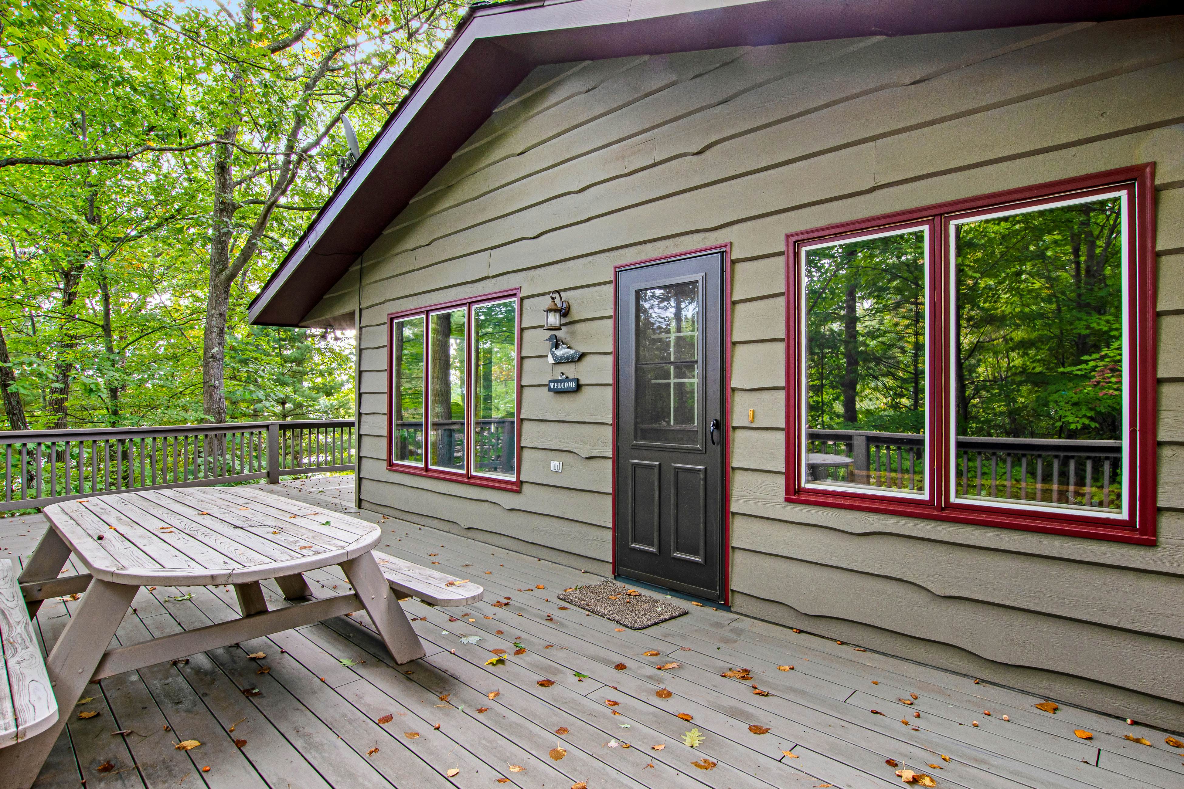 Minocqua Dreamin' 4 BD Minocqua, WI Vacation Rental Vacasa