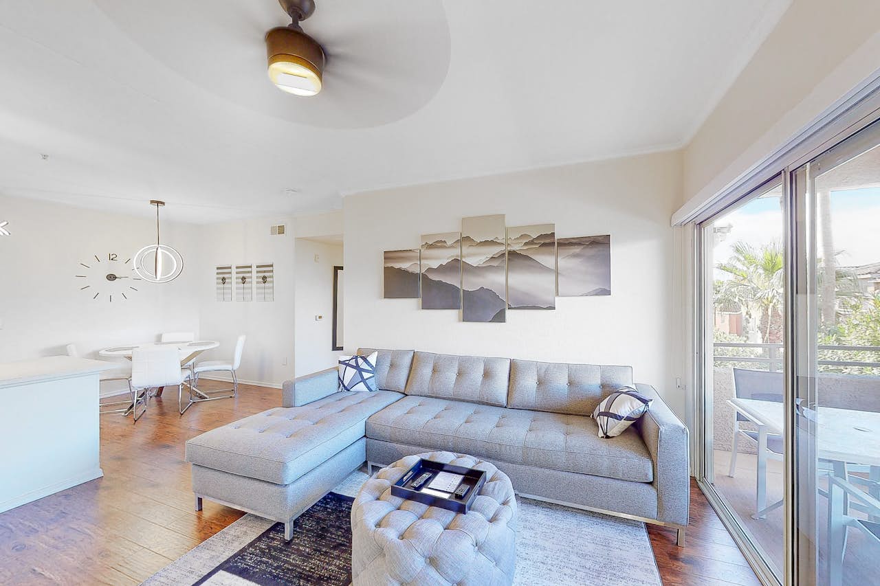 Red Rox 1 BD Phoenix, AZ Vacation Rental Vacasa