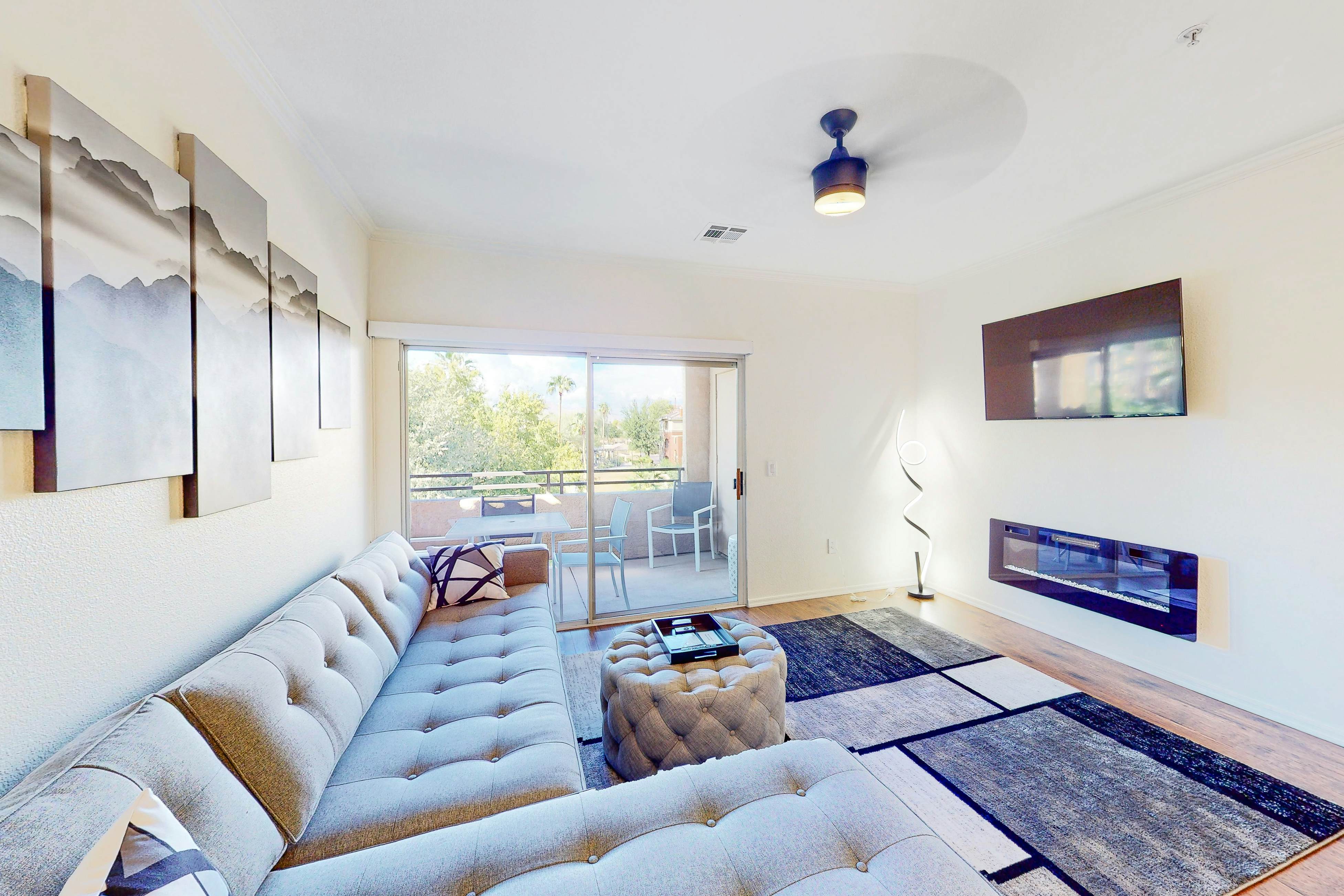 Red Rox | 1 BD Phoenix, AZ Vacation Rental | Vacasa