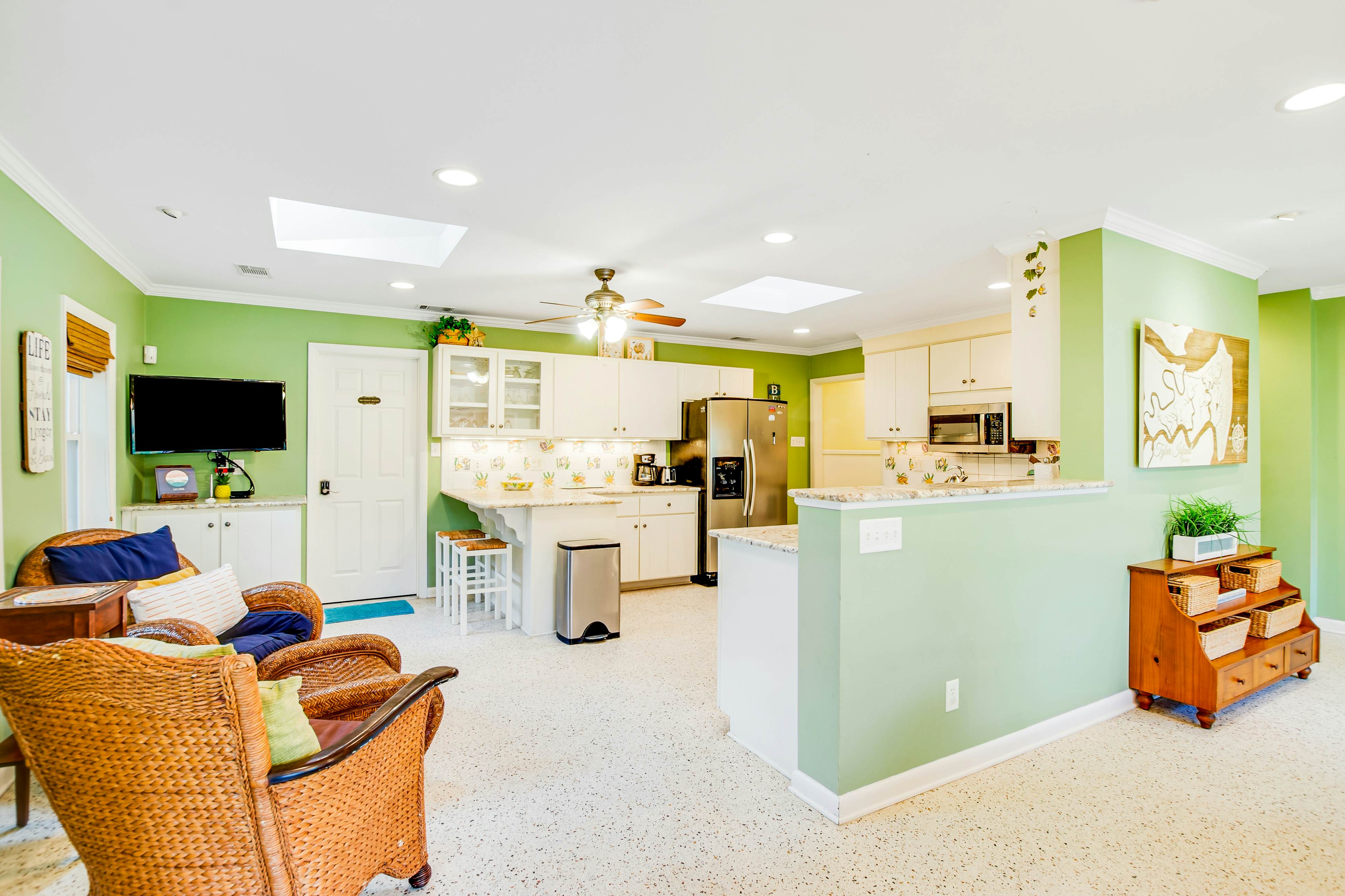 Marigold Cottage 4 BD Tybee Island, GA Vacation Rental Vacasa