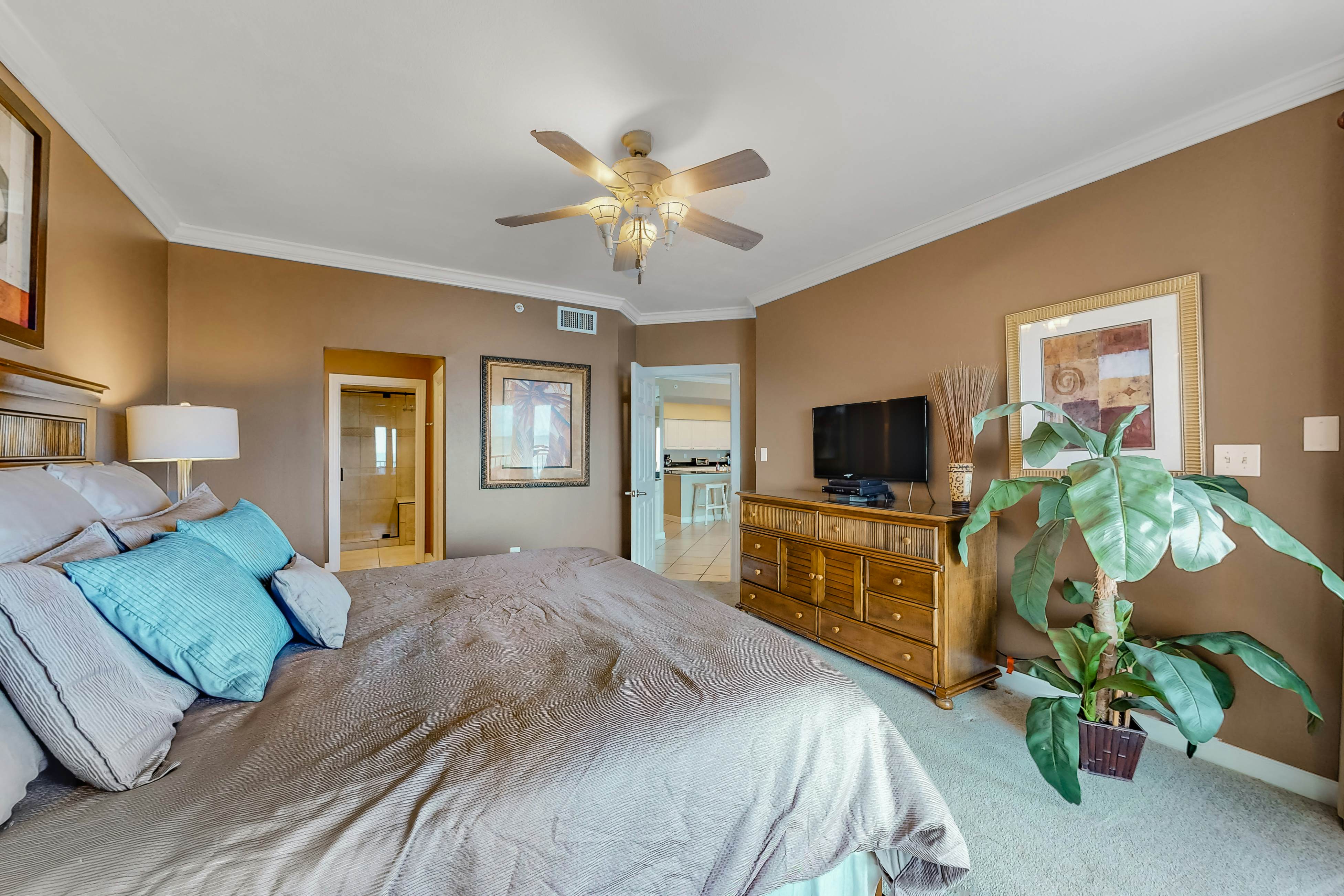 Admirals Quarters 308