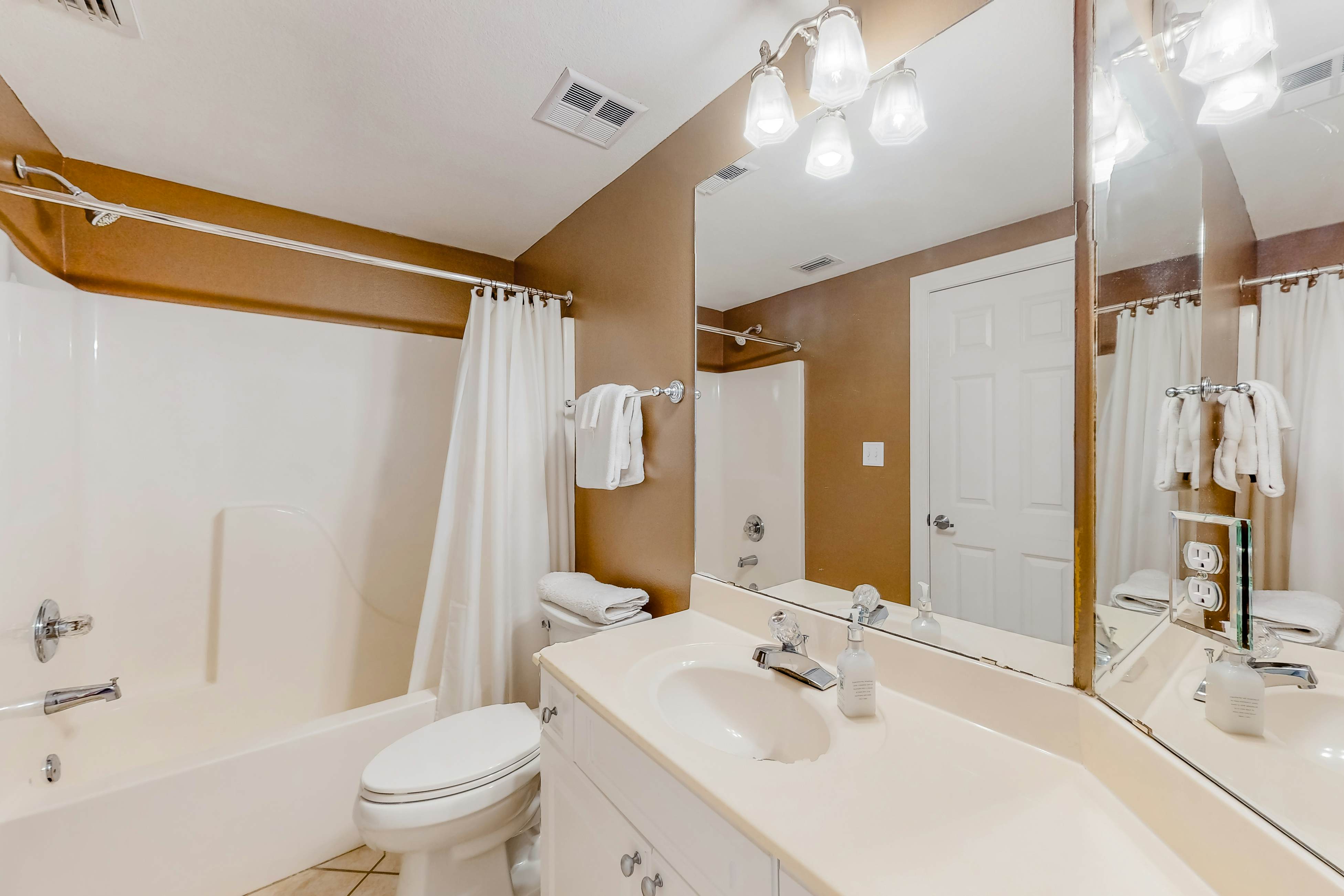 Admirals Quarters 308