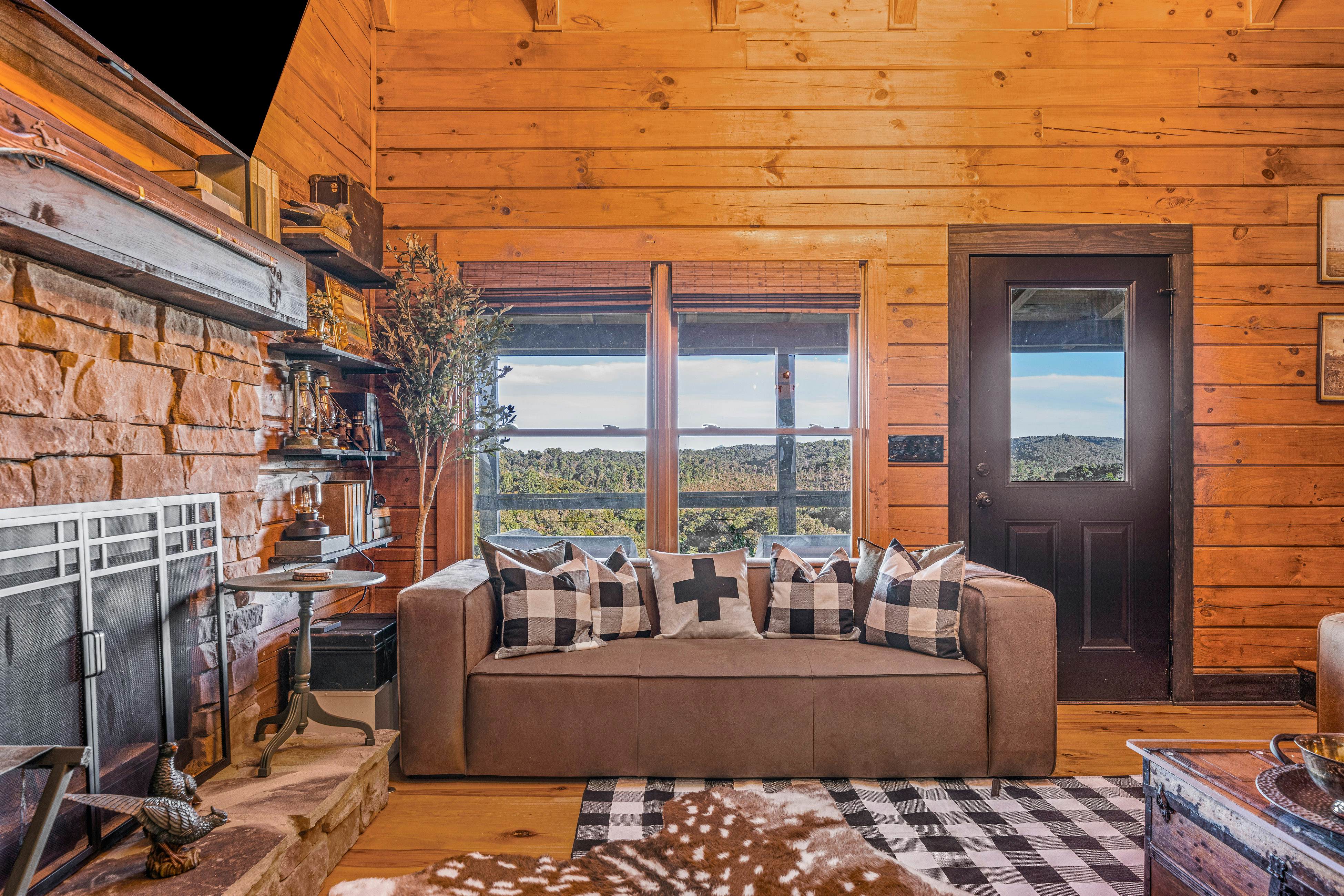 The Overlook at Talking Rock Creek Resort