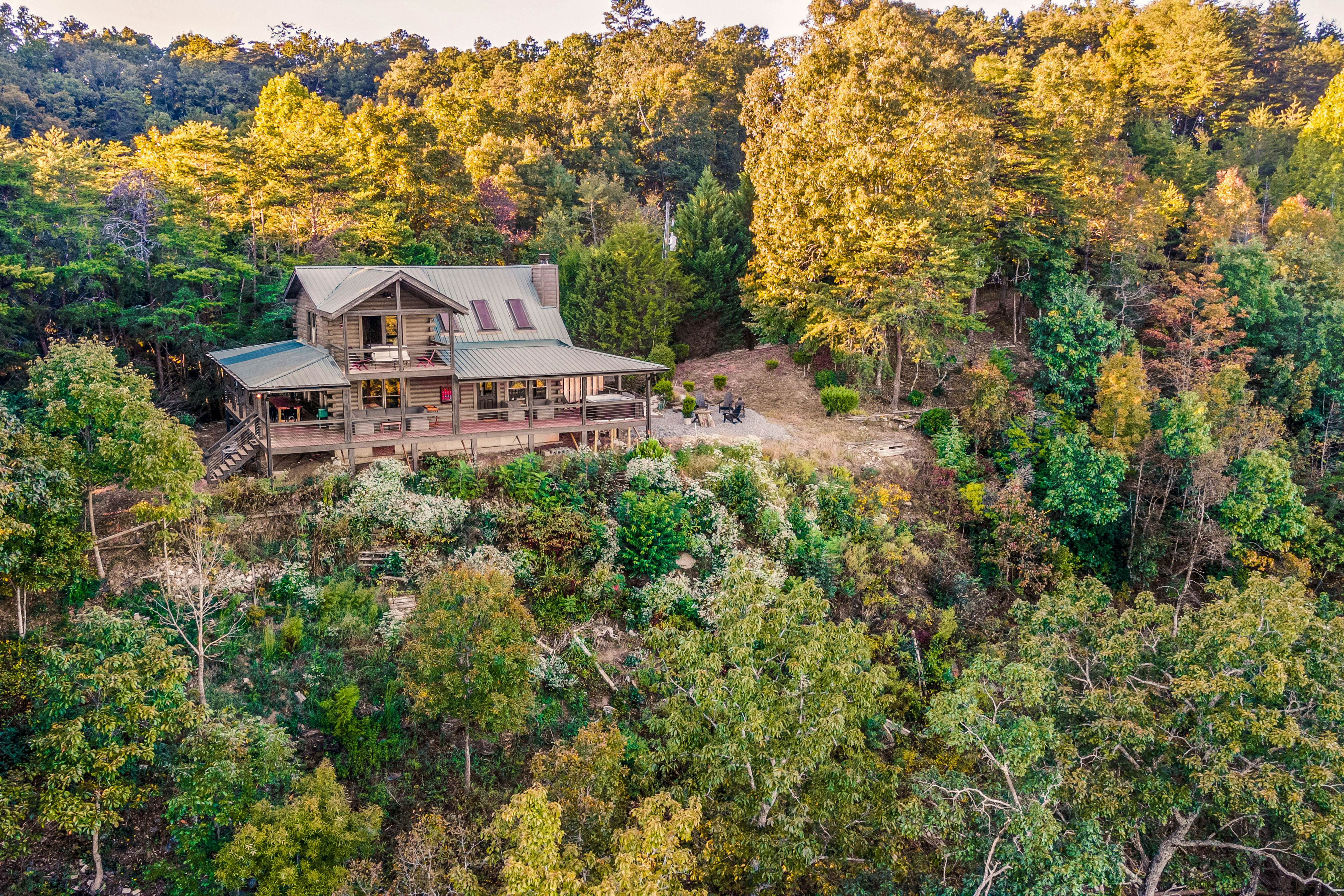 The Overlook at Talking Rock Creek Resort