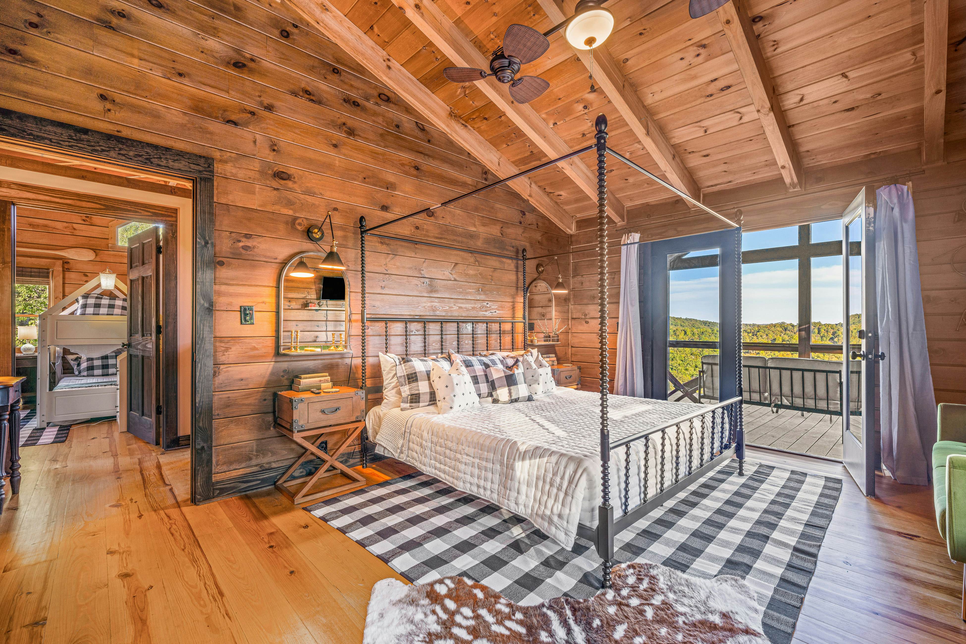 The Overlook at Talking Rock Creek Resort