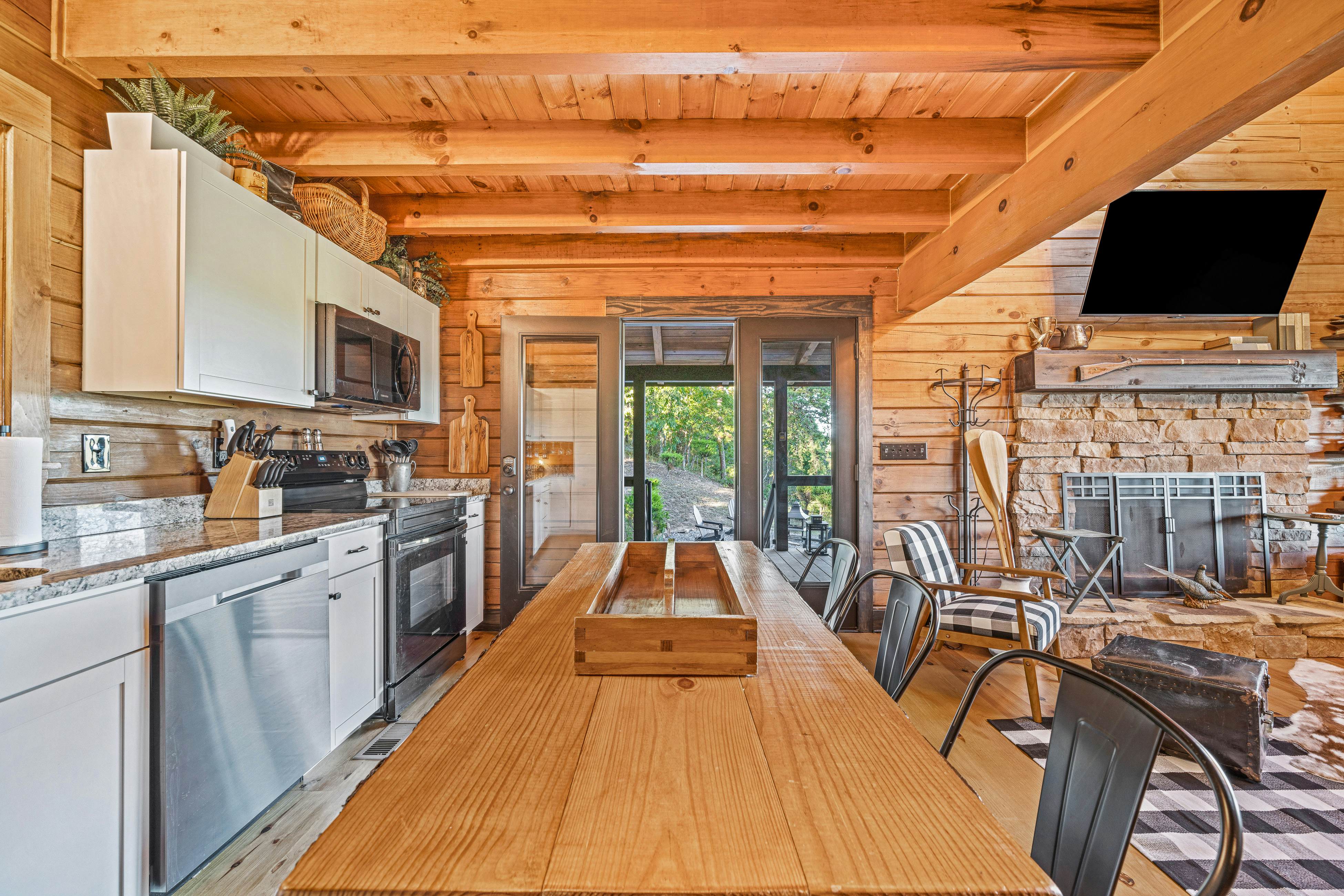 The Overlook at Talking Rock Creek Resort