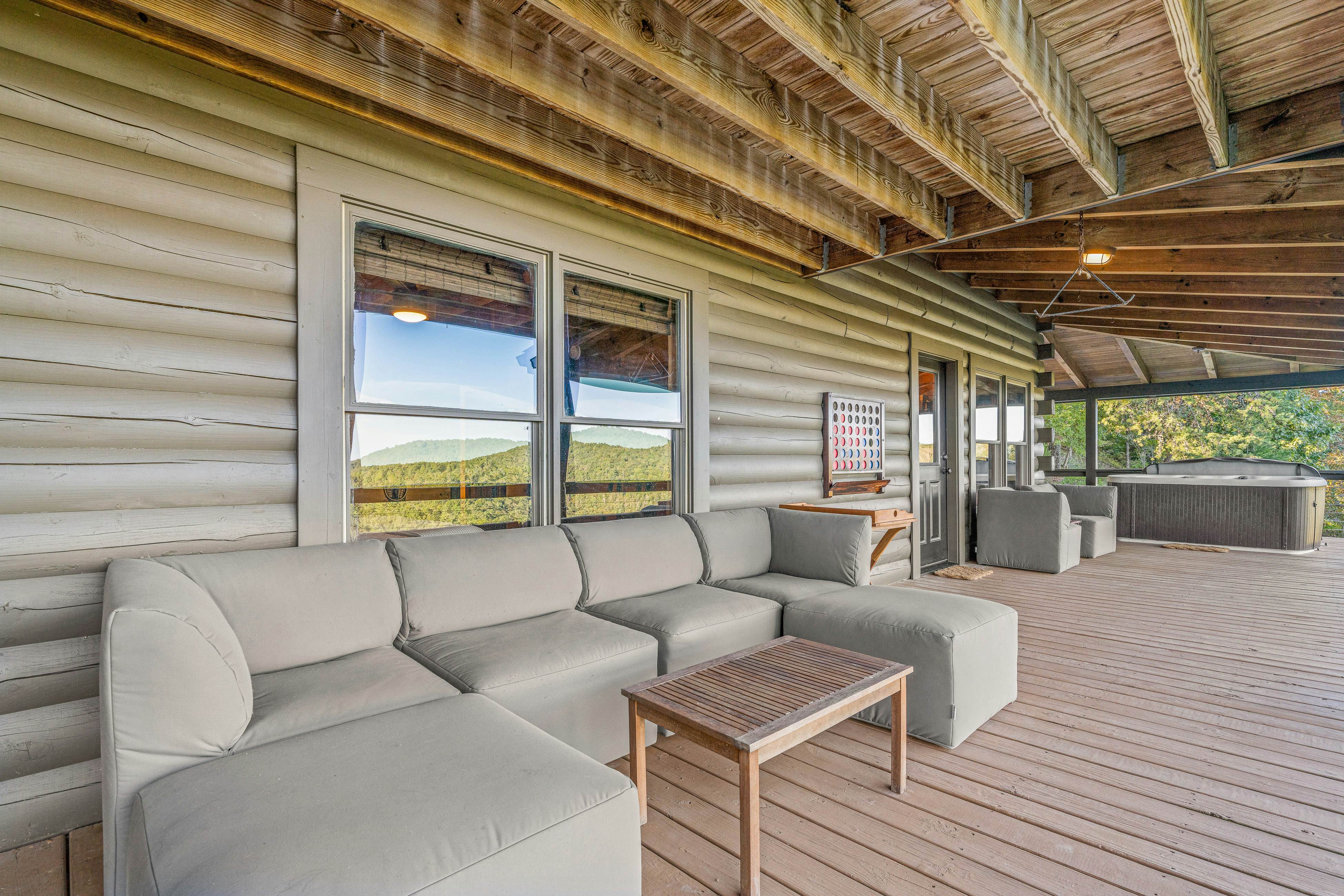 The Overlook at Talking Rock Creek Resort