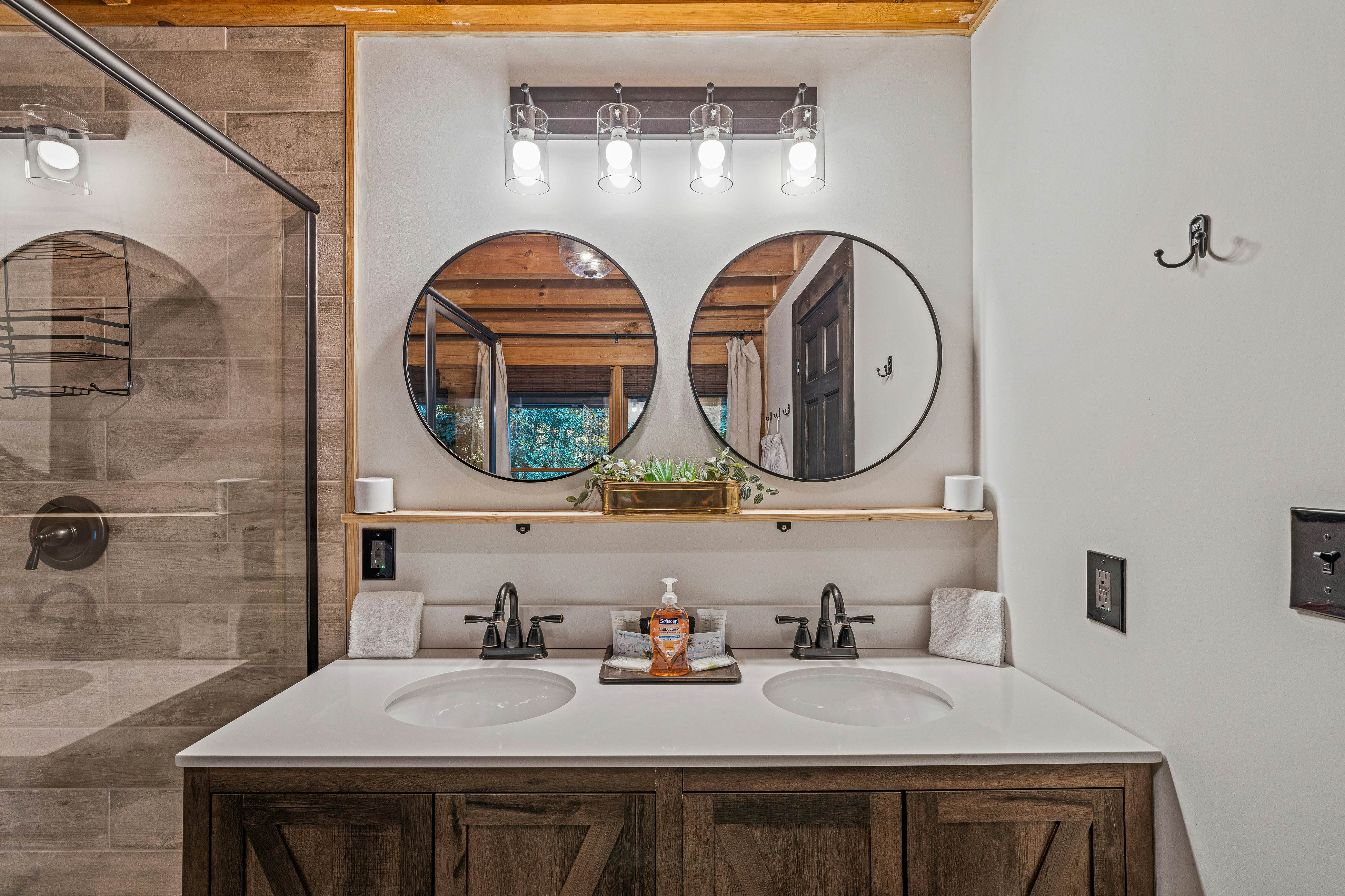 The Overlook at Talking Rock Creek Resort