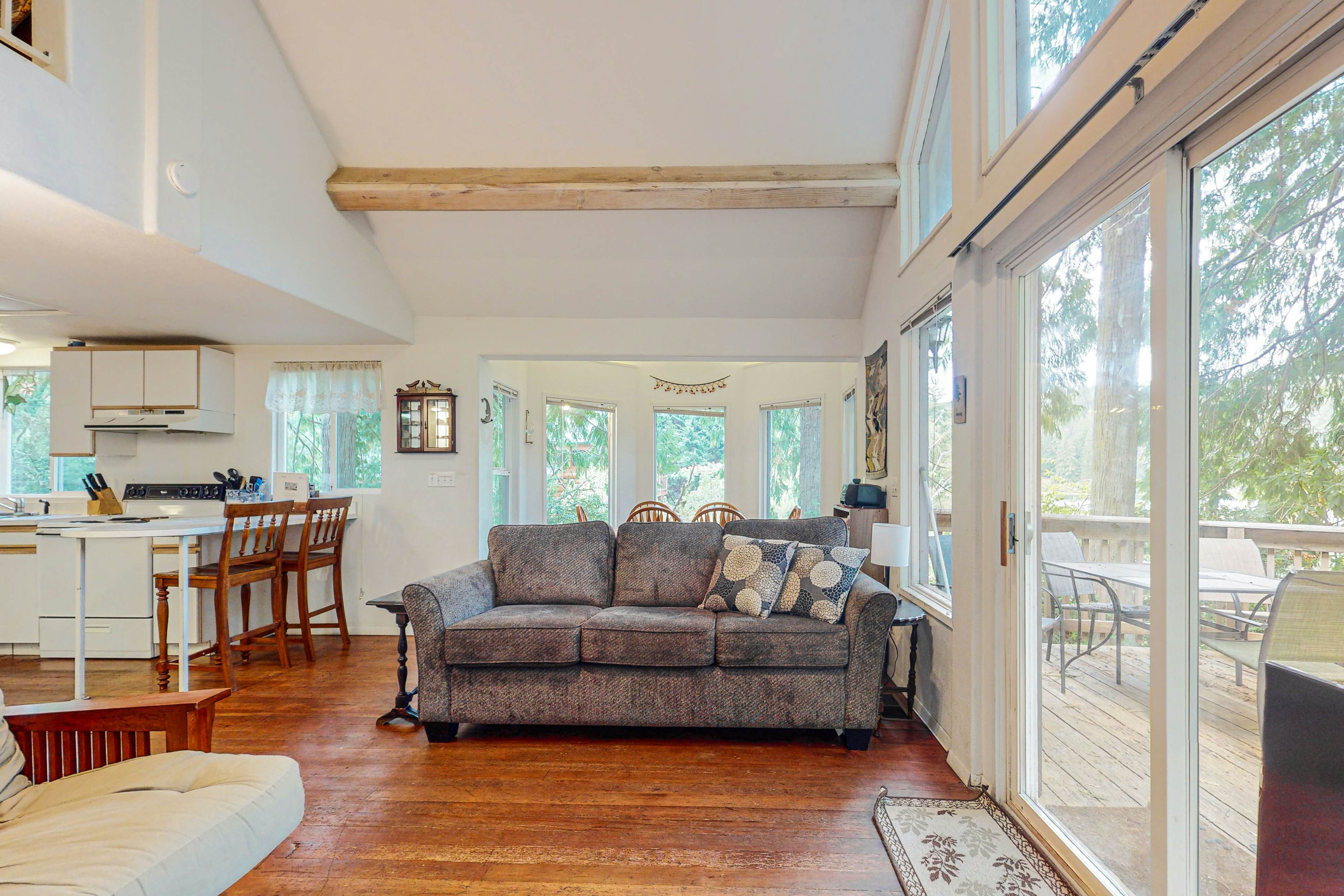 Marcia's Mercer Lake Chateau